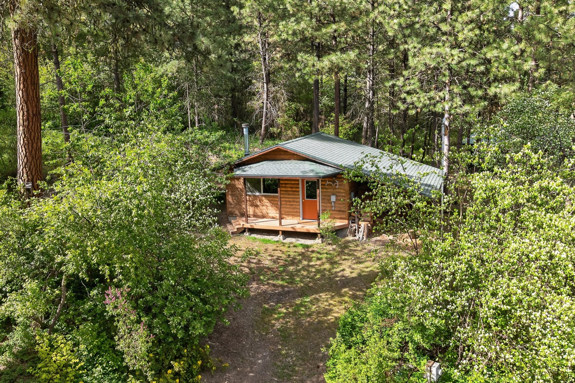 
                        Property photograph at
                        59 BISBEE CREEK LN
                      