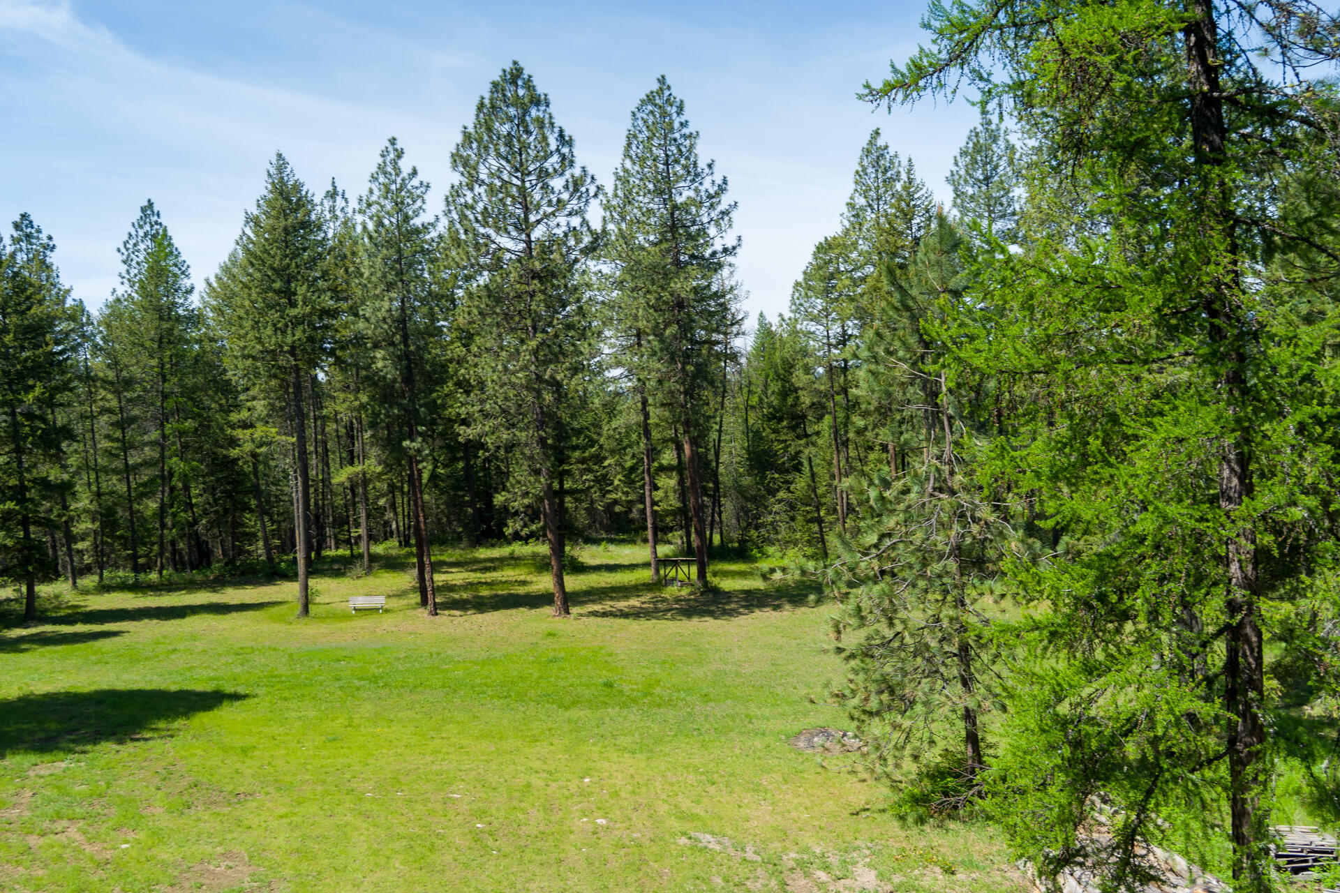 
                        Property photograph at
                        2559 UNITED COPPER MINE RD
                      