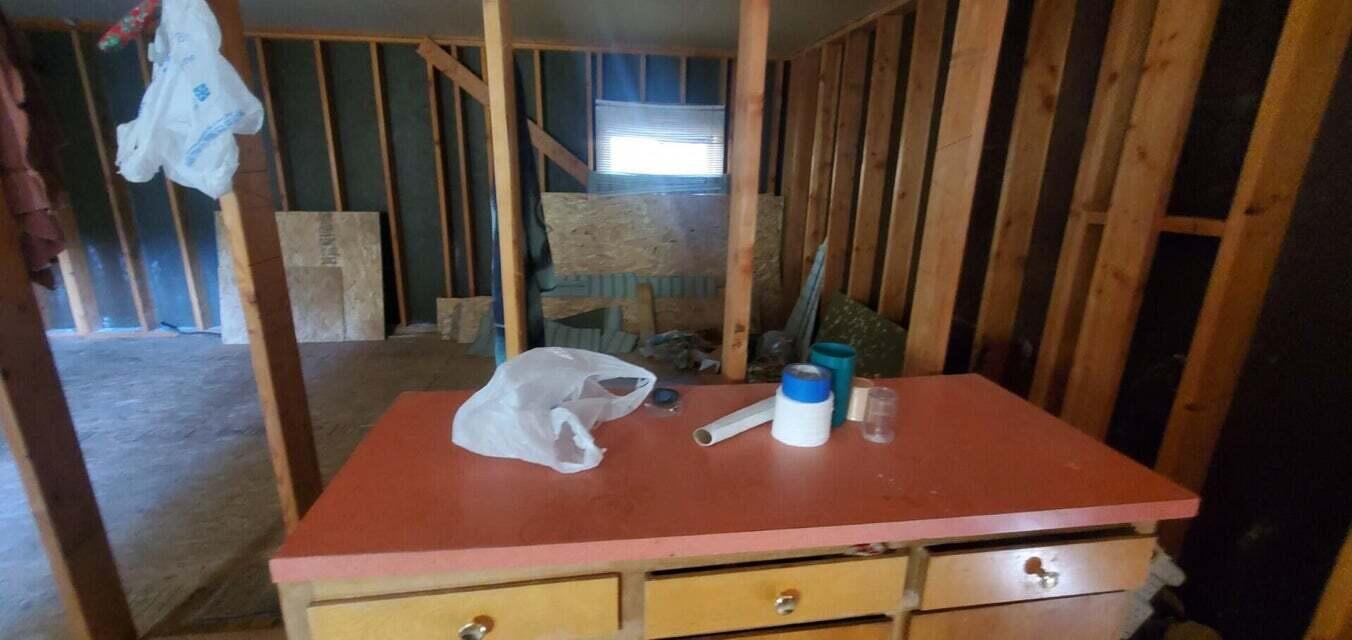 
                        Property photograph at
                        3733 XX SAND CREEK RD
                      
