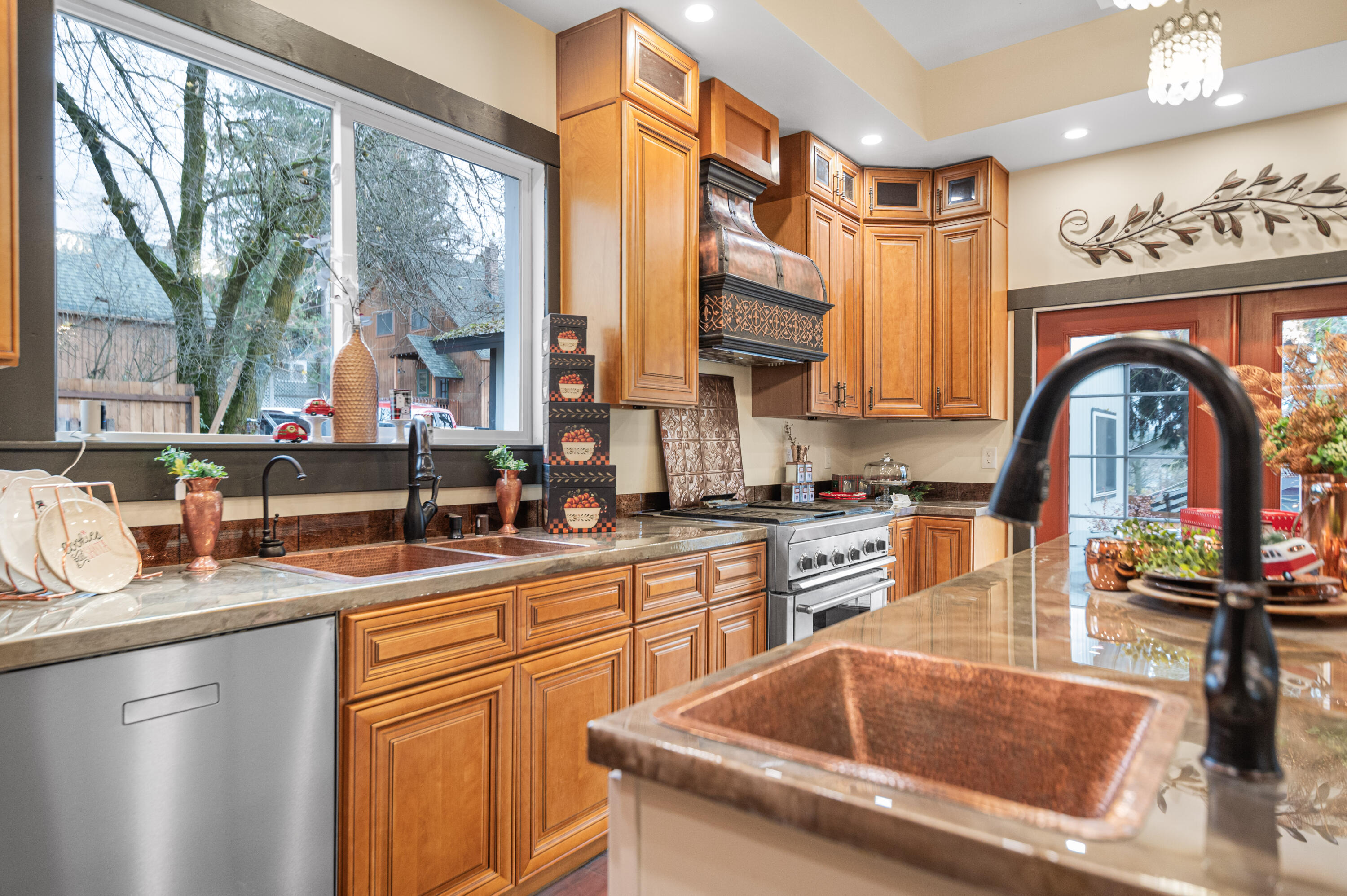 
                        Property photograph at
                        640 N ELM ST
                      
