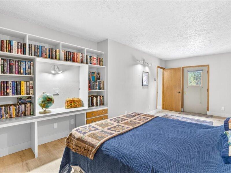 
                        Property photograph at
                        147 RICHMOND LN
                      