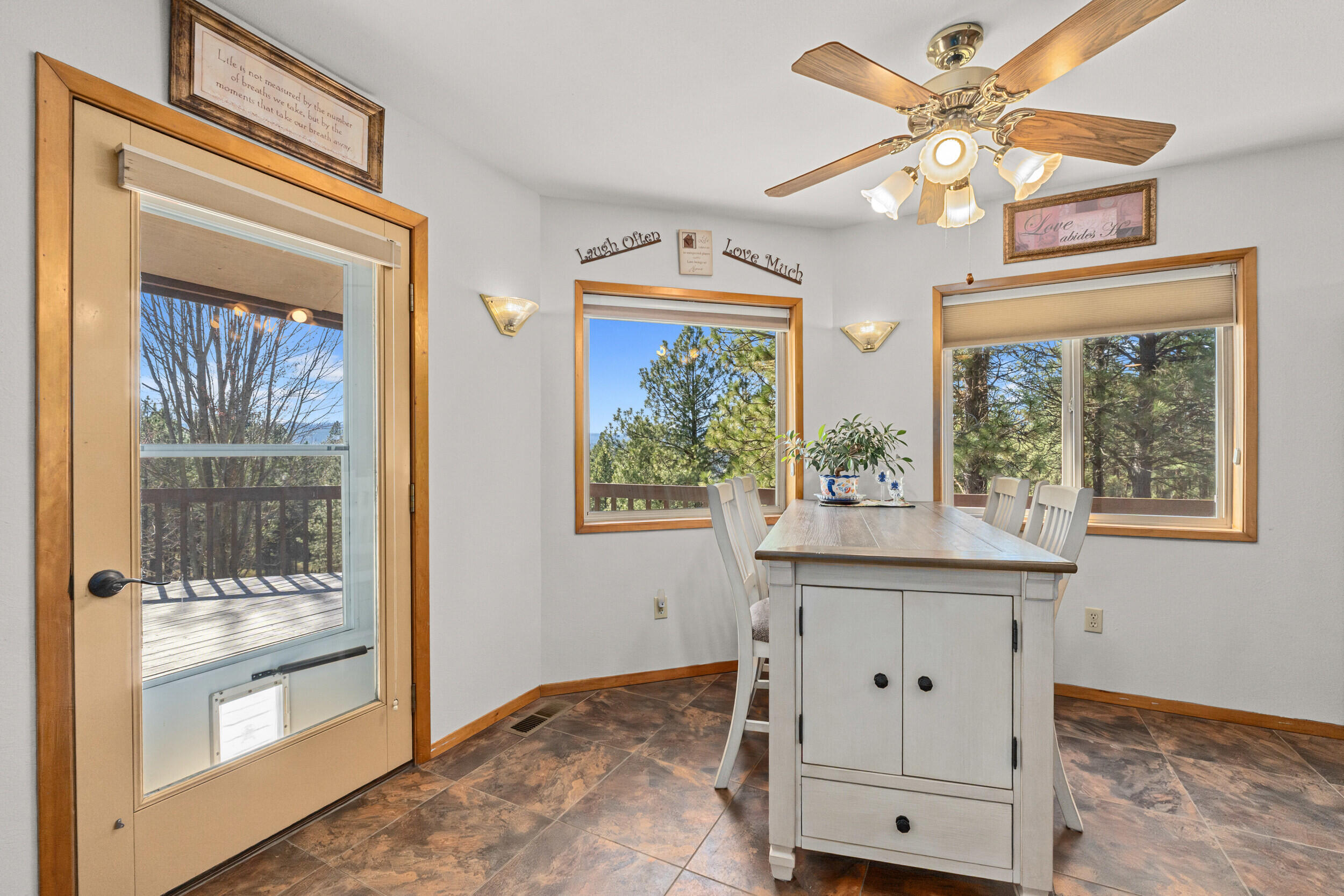 
                        Property photograph at
                        753 C ARDEN BUTTE RD
                      