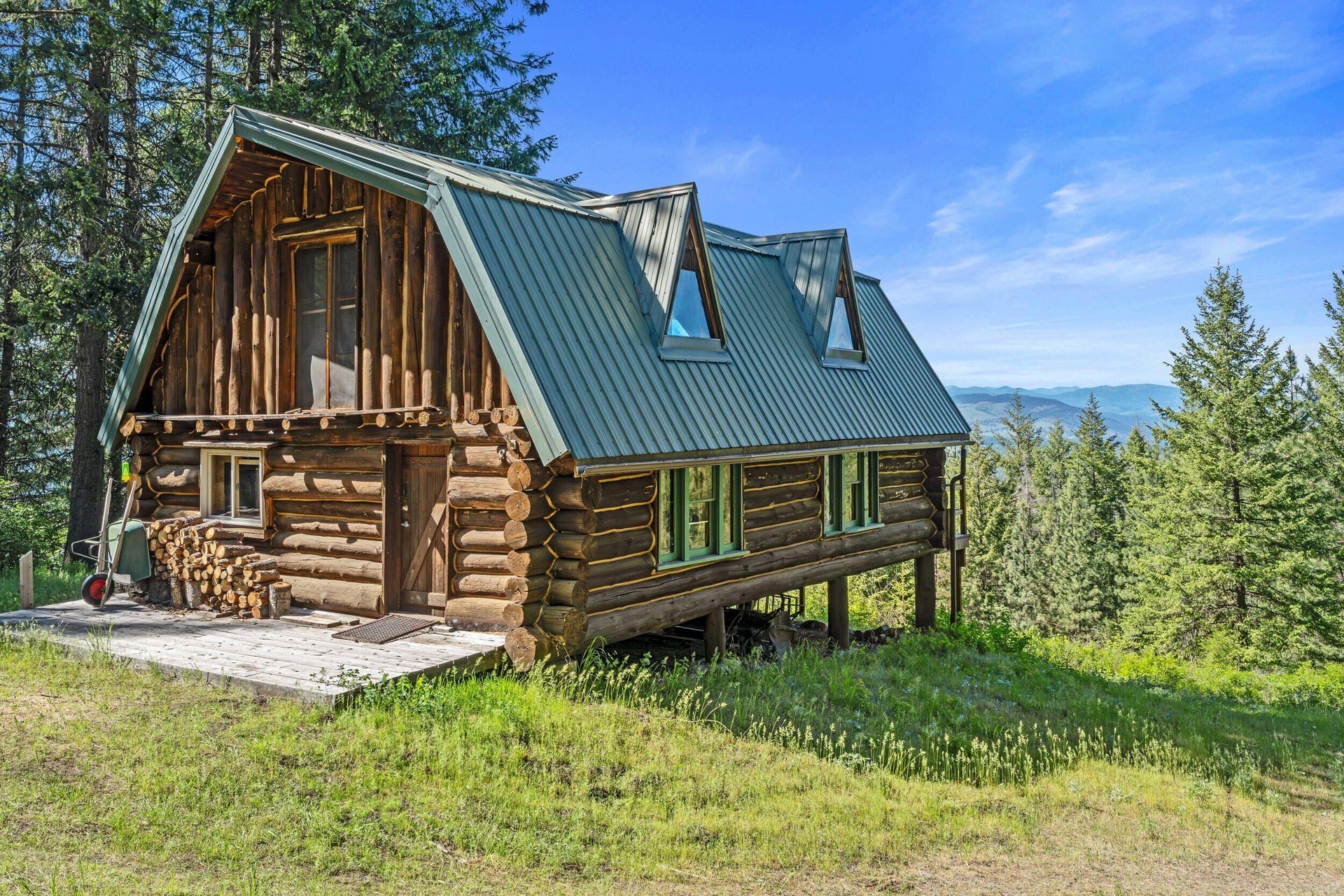 
                        Property photograph at
                        41XX BISSEL RD
                      
