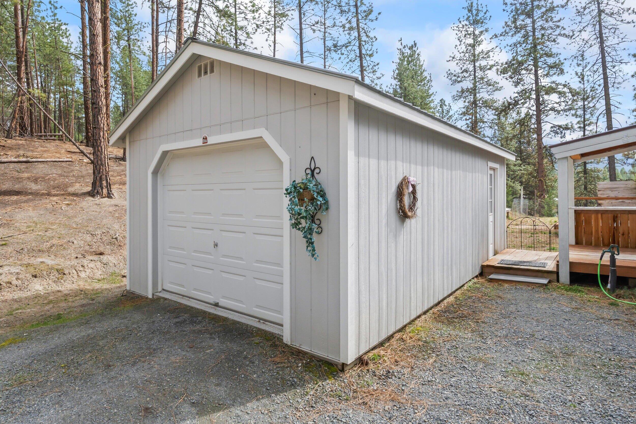 
                        Property photograph at
                        1477 COLLEGE LN
                      