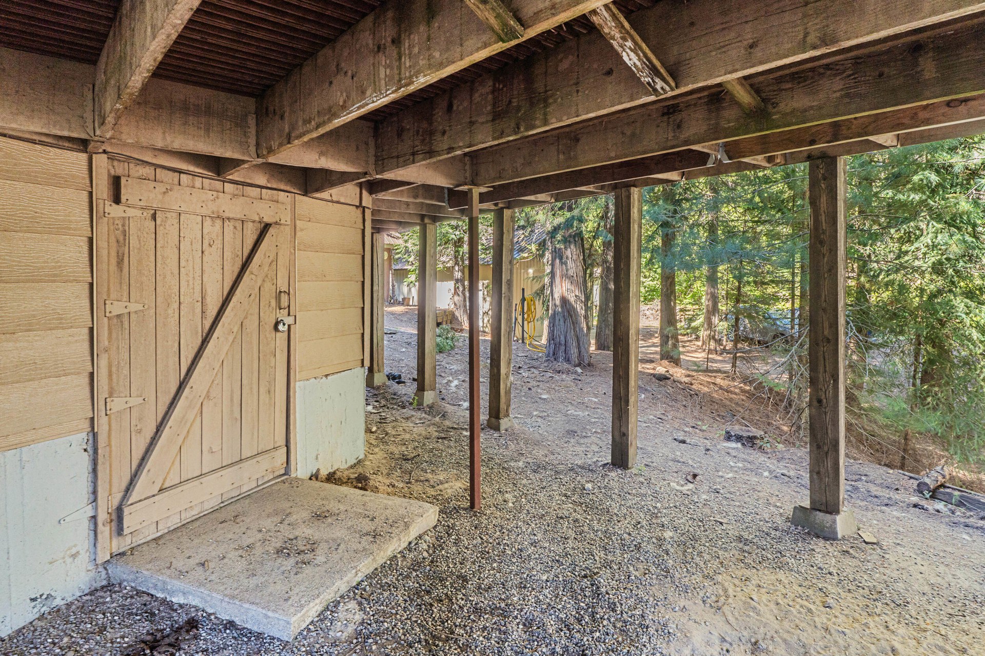 
                        Property photograph at
                        2594 TAMARACK DR
                      