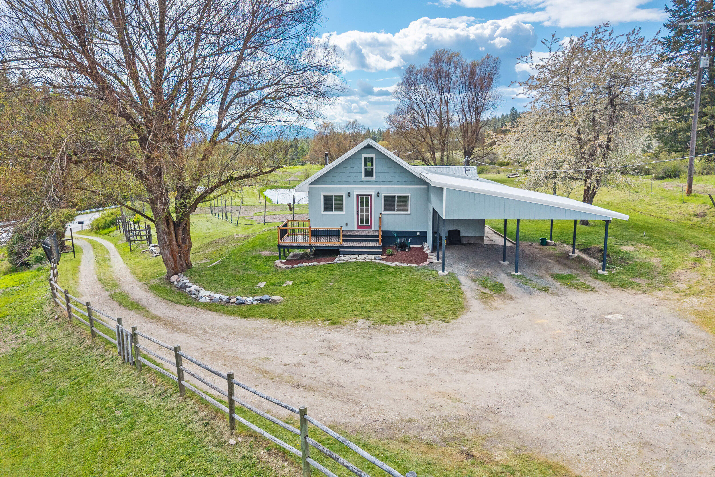 
            Exterior of
            2551 FLOWERY TRAIL RD
          