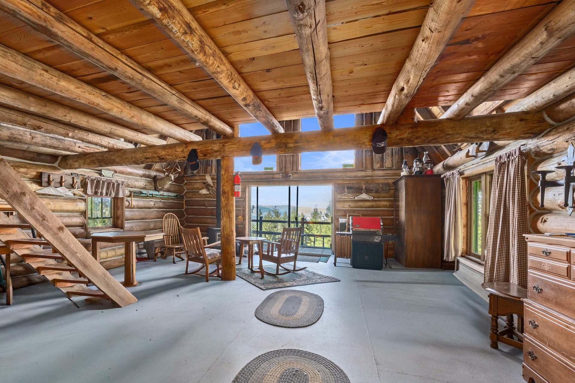 
                        Property photograph at
                        41XX BISSEL RD
                      