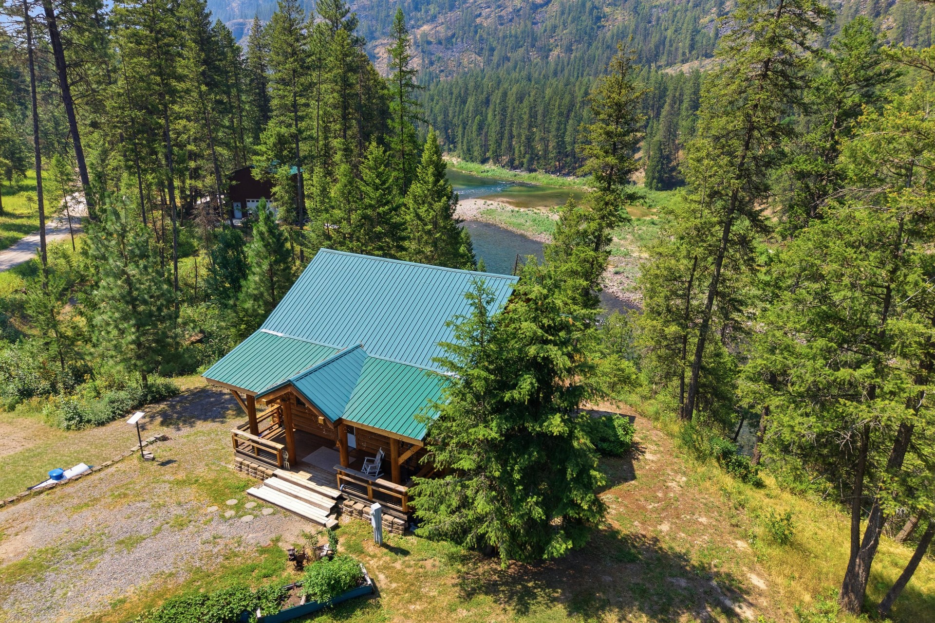
                        Property photograph at
                        3733 V SAND CREEK RD
                      