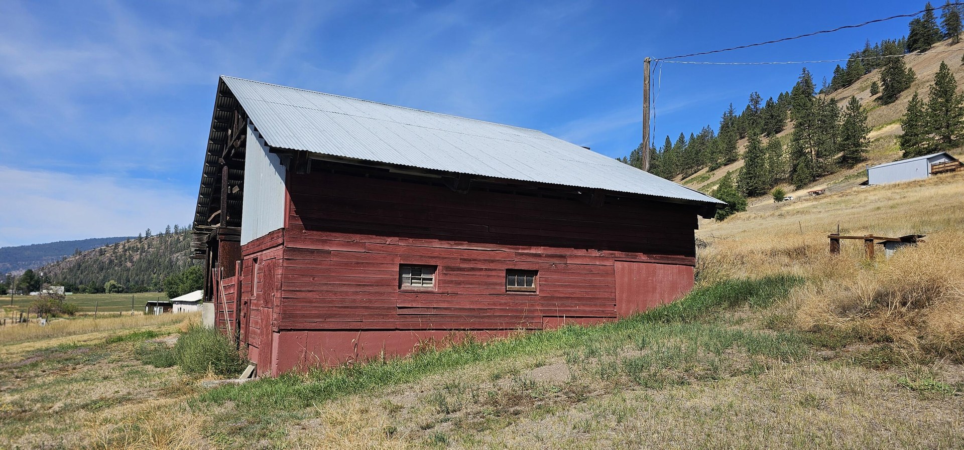 
                        Property photograph at
                        792 A HWY 395 N
                      