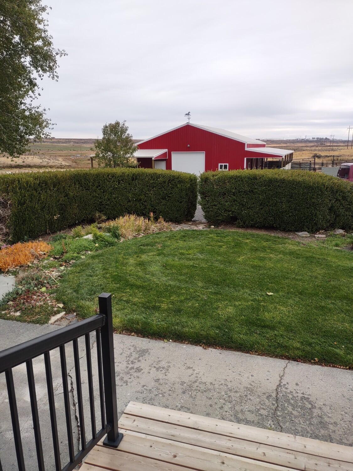 
                        Property photograph at
                        2175 W MCMANAMON RD
                      
