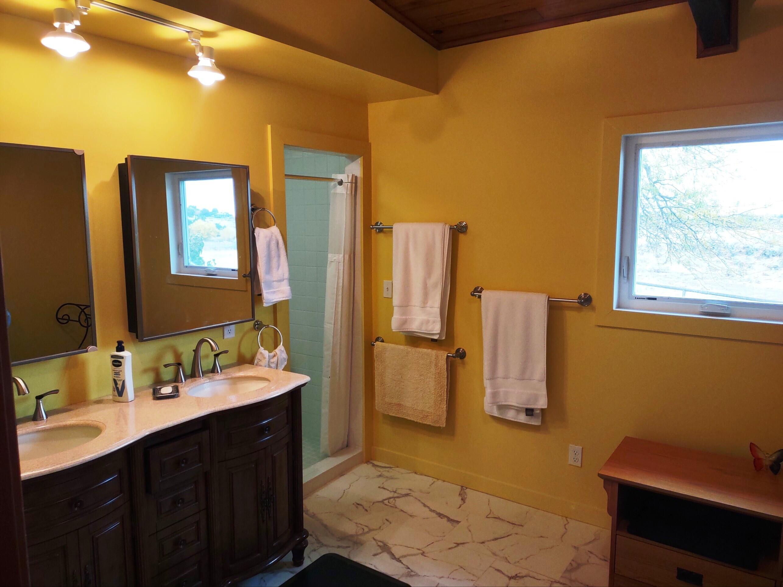 
                        Property photograph at
                        2175 W MCMANAMON RD
                      