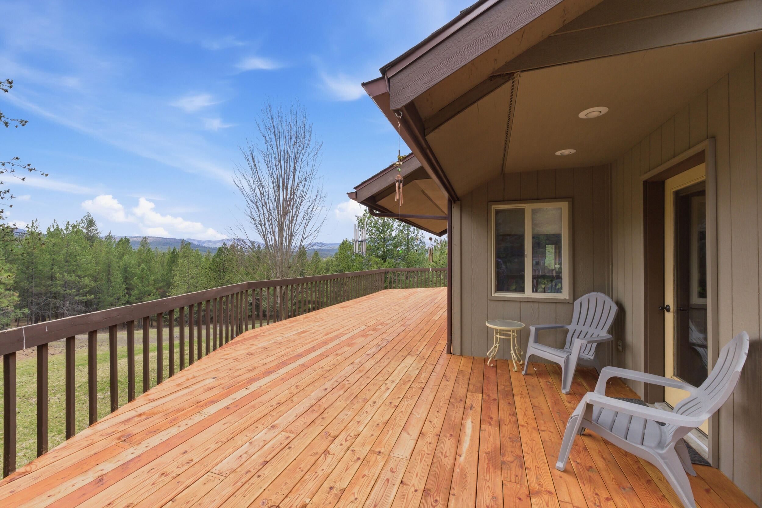 
                        Property photograph at
                        753 C ARDEN BUTTE RD
                      