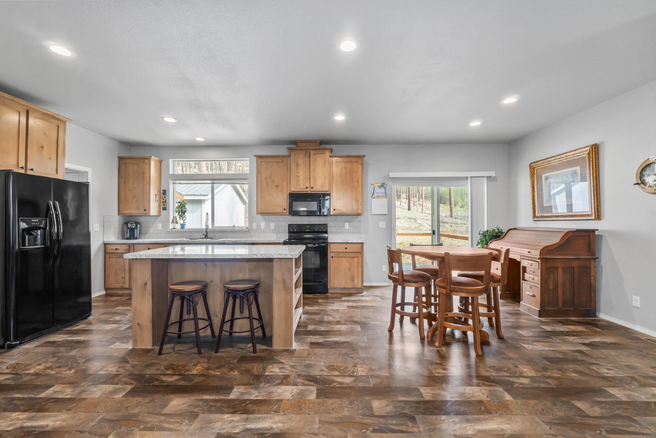 
                        Property photograph at
                        1477 COLLEGE LN
                      