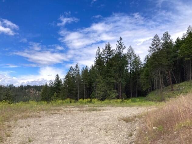 
                        Property photograph at
                        1381 #B HWY 25 S
                      