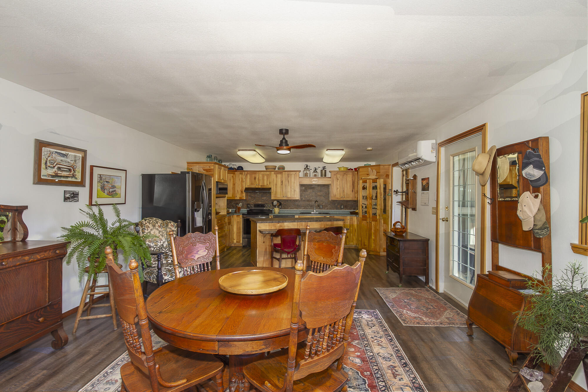 
                        Property photograph at
                        3829 DEEP LAKE BOUNDARY RD
                      
