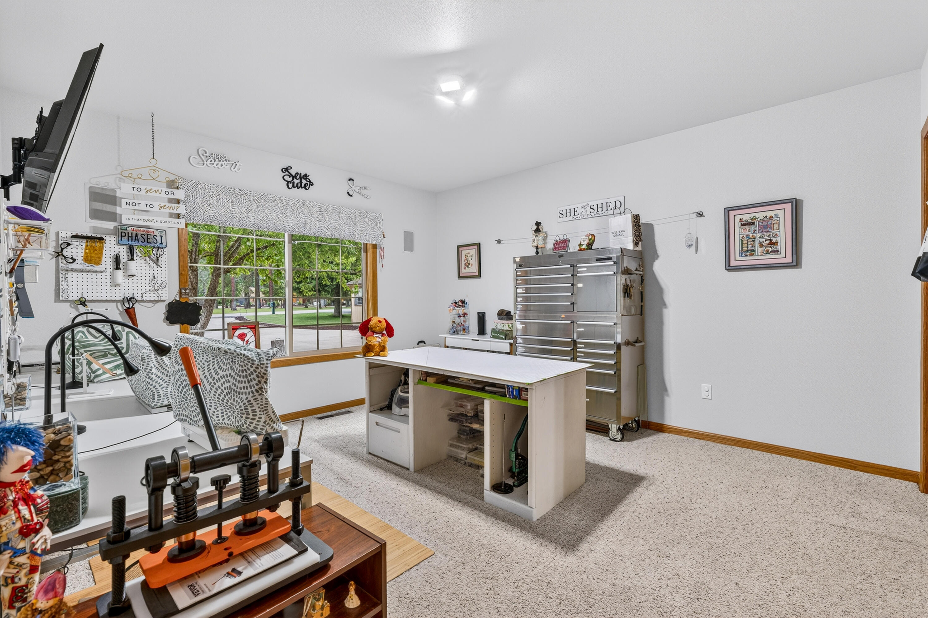 
                        Property photograph at
                        257 EAGLE DR
                      