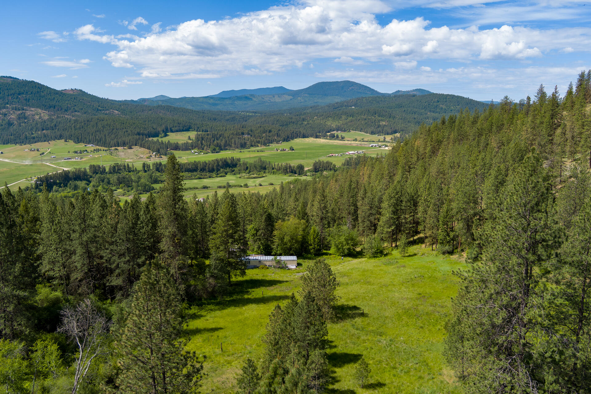 
                        Property photograph at
                        1763-I U.S. 395
                      