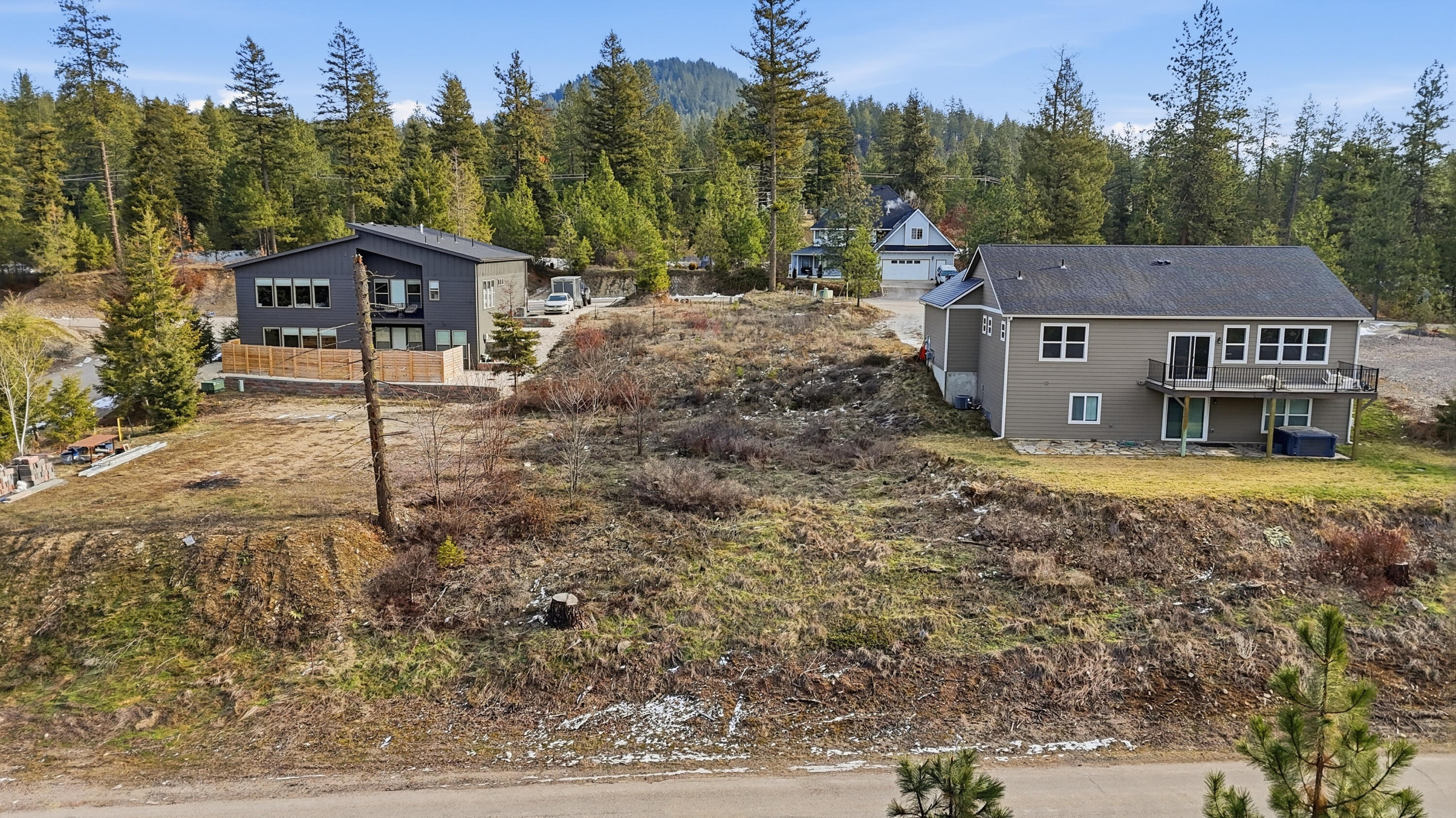 
                        Property photograph at
                        40004 LOON LAKE CT
                      