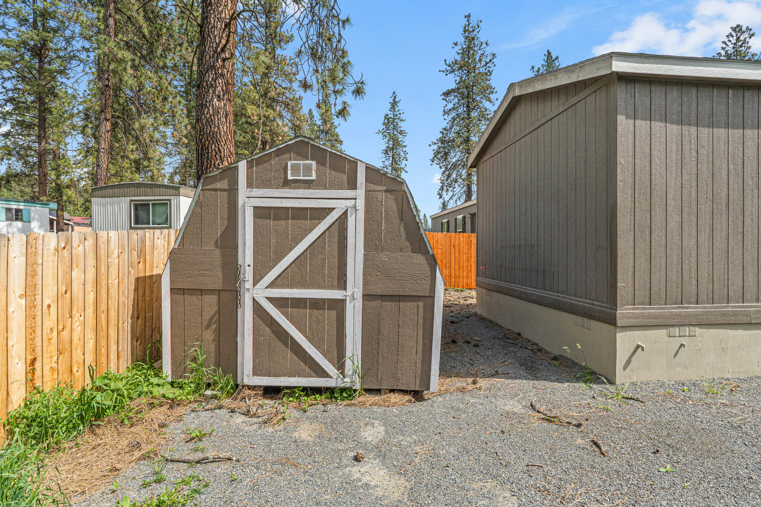 
                        Property photograph at
                        5 COLUMBIA DR
                      