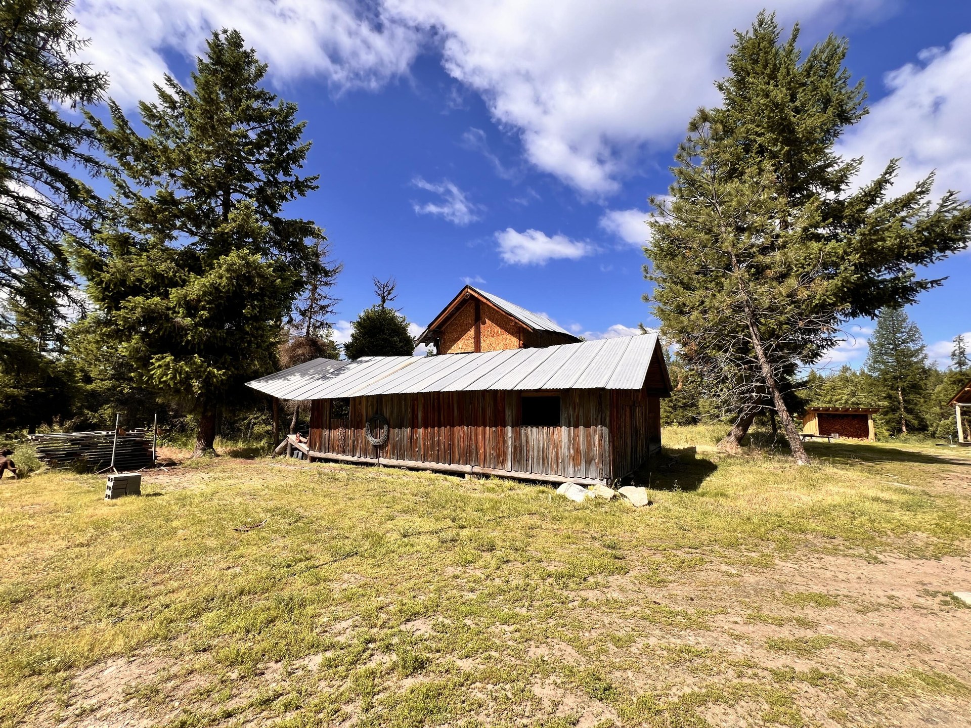 
                        Property photograph at
                        177 FIRST CREEK RD
                      