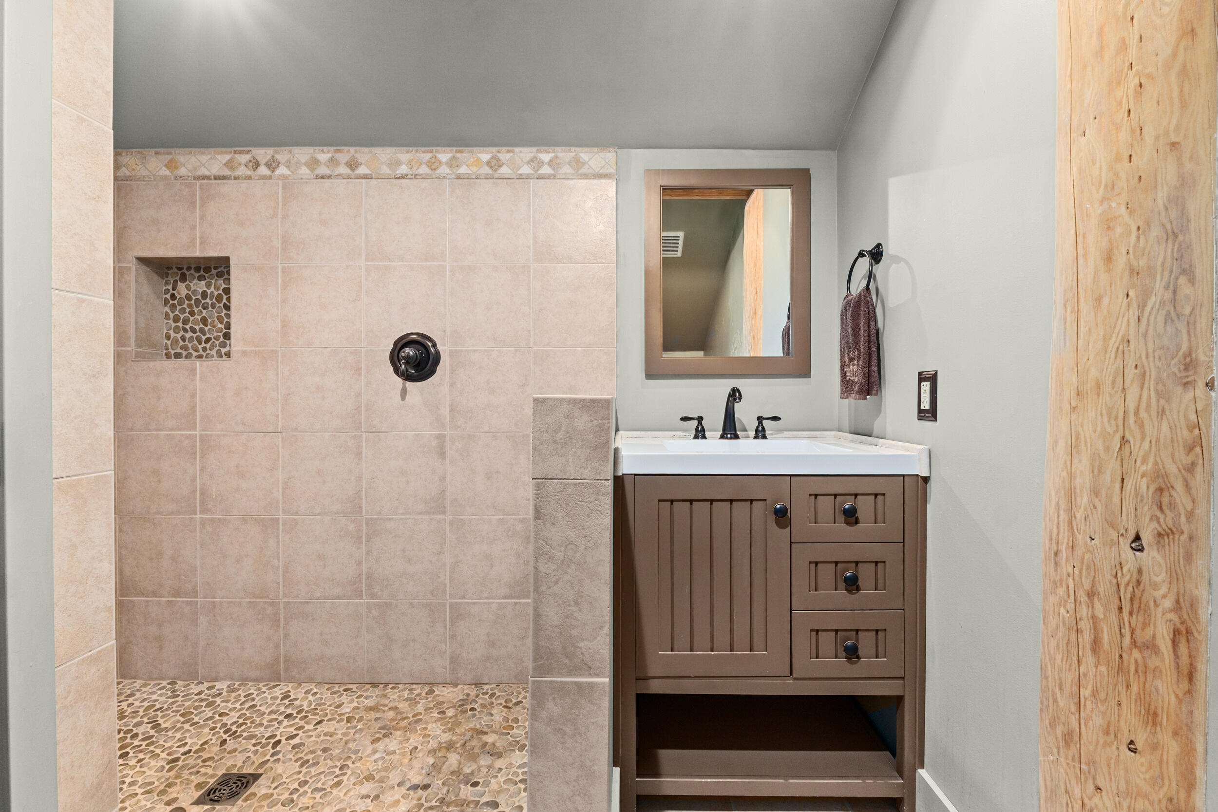 
                        Property photograph at
                        33905 WINTERWOOD LN E
                      