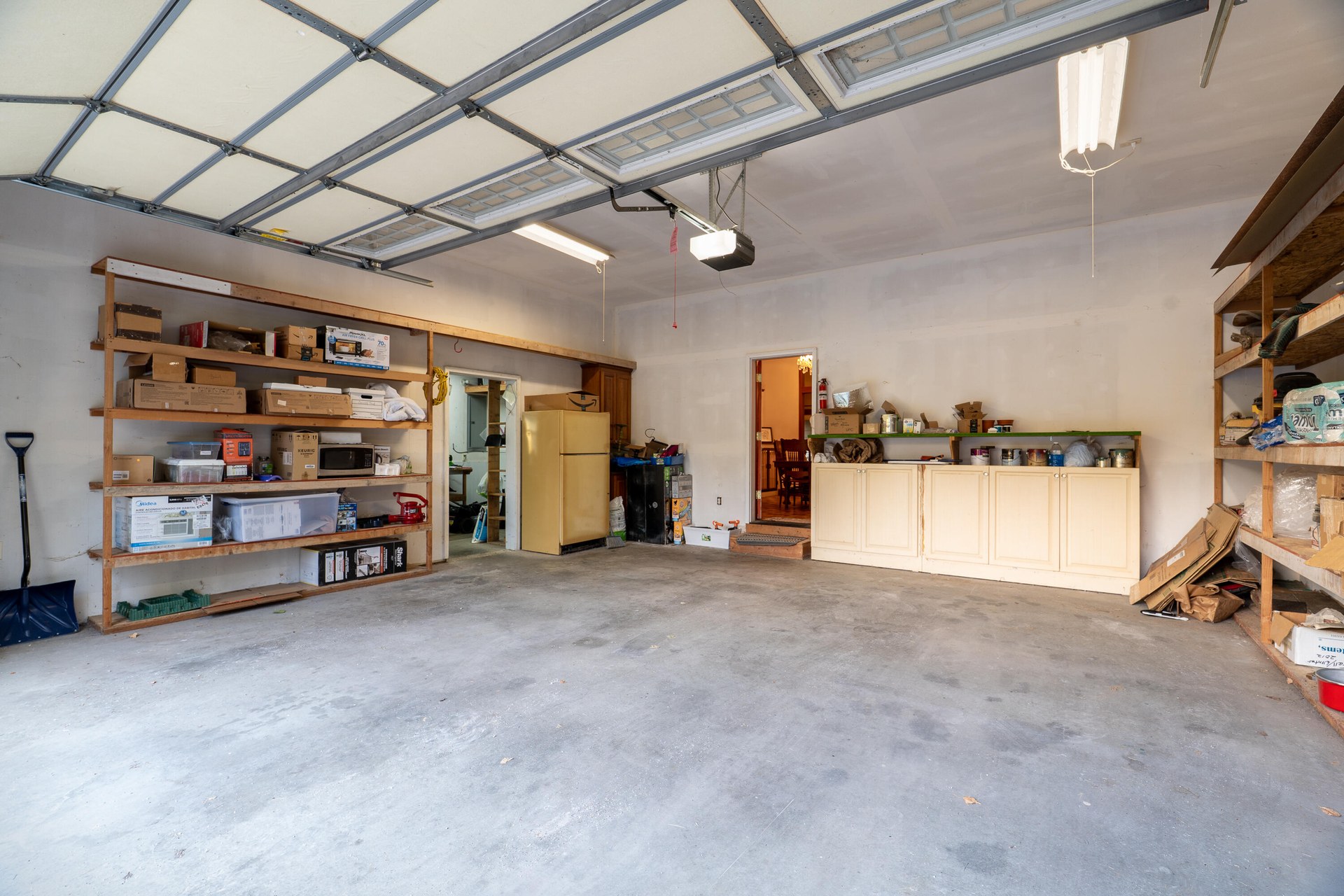 
                        Property photograph at
                        903 W KING ST
                      