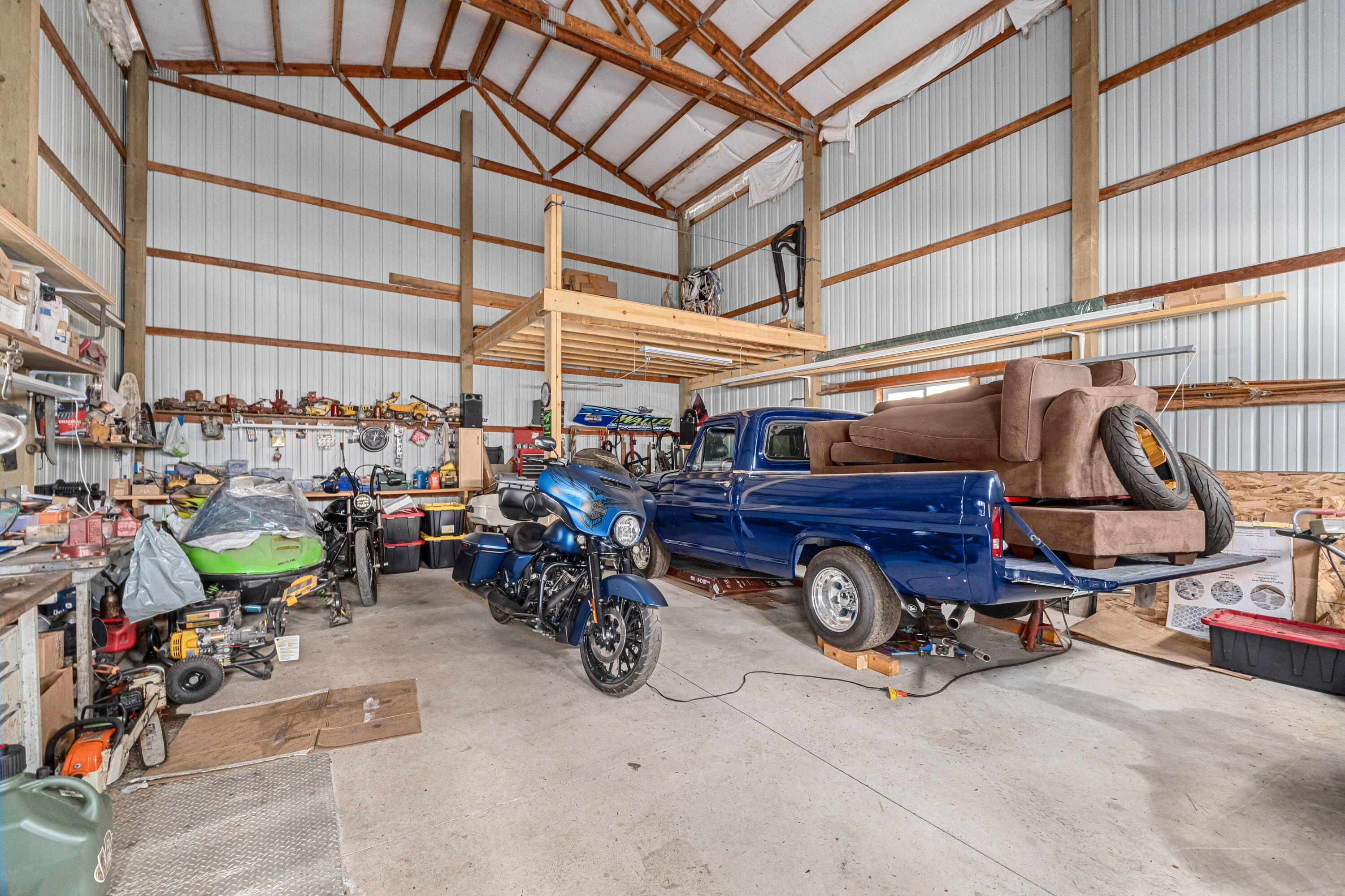 
                        Property photograph at
                        3733 V SAND CREEK RD
                      