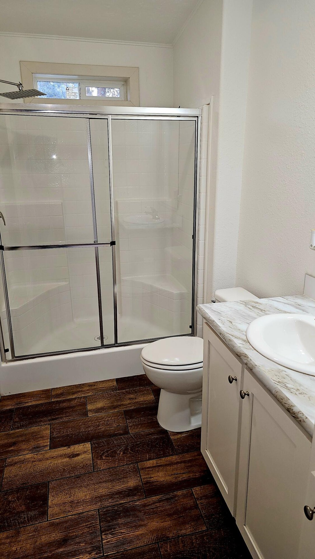 
                        Property photograph at
                        5 COLUMBIA DR
                      