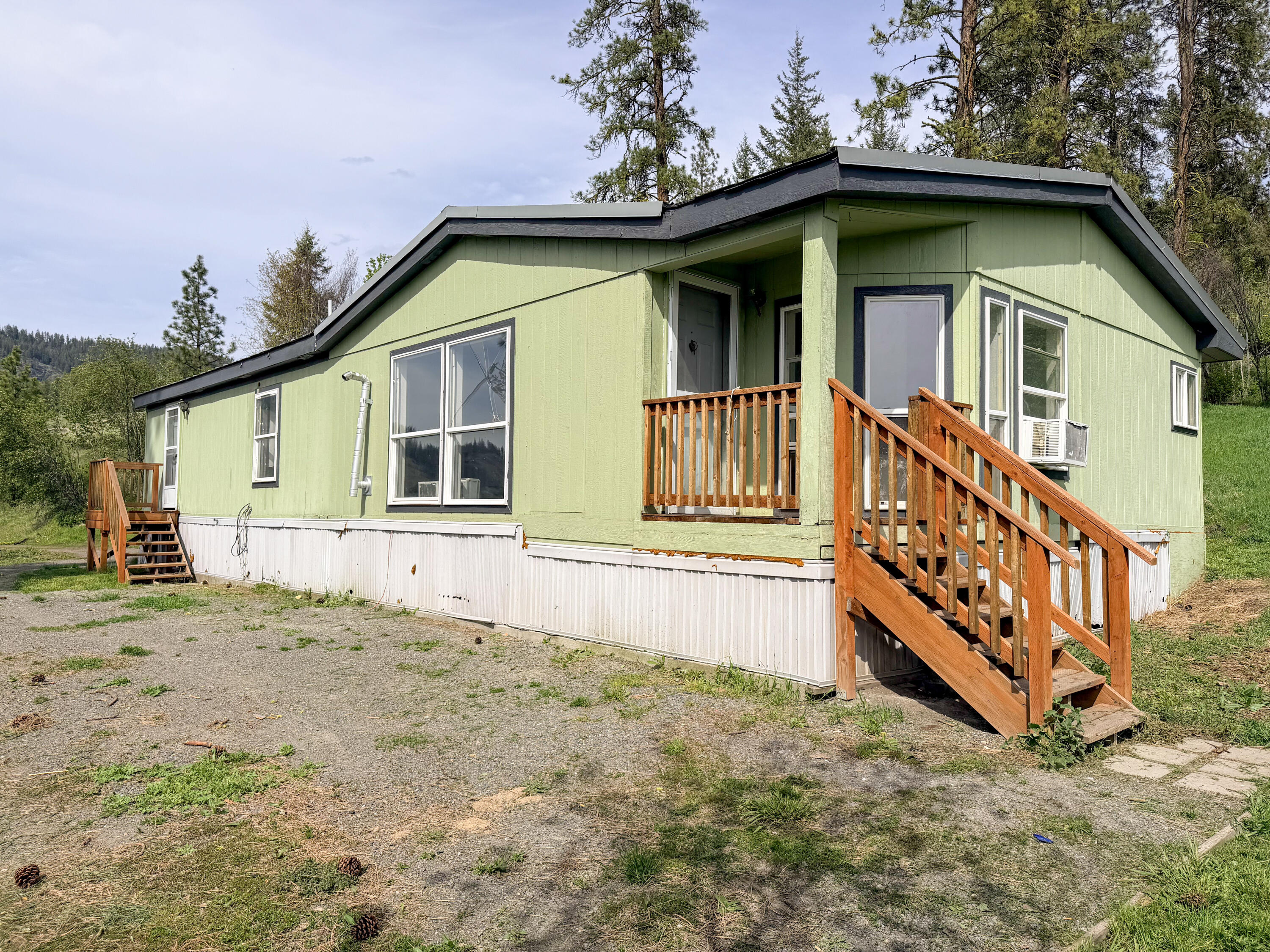 
                        Property photograph at
                        2897 MCNITT RD
                      