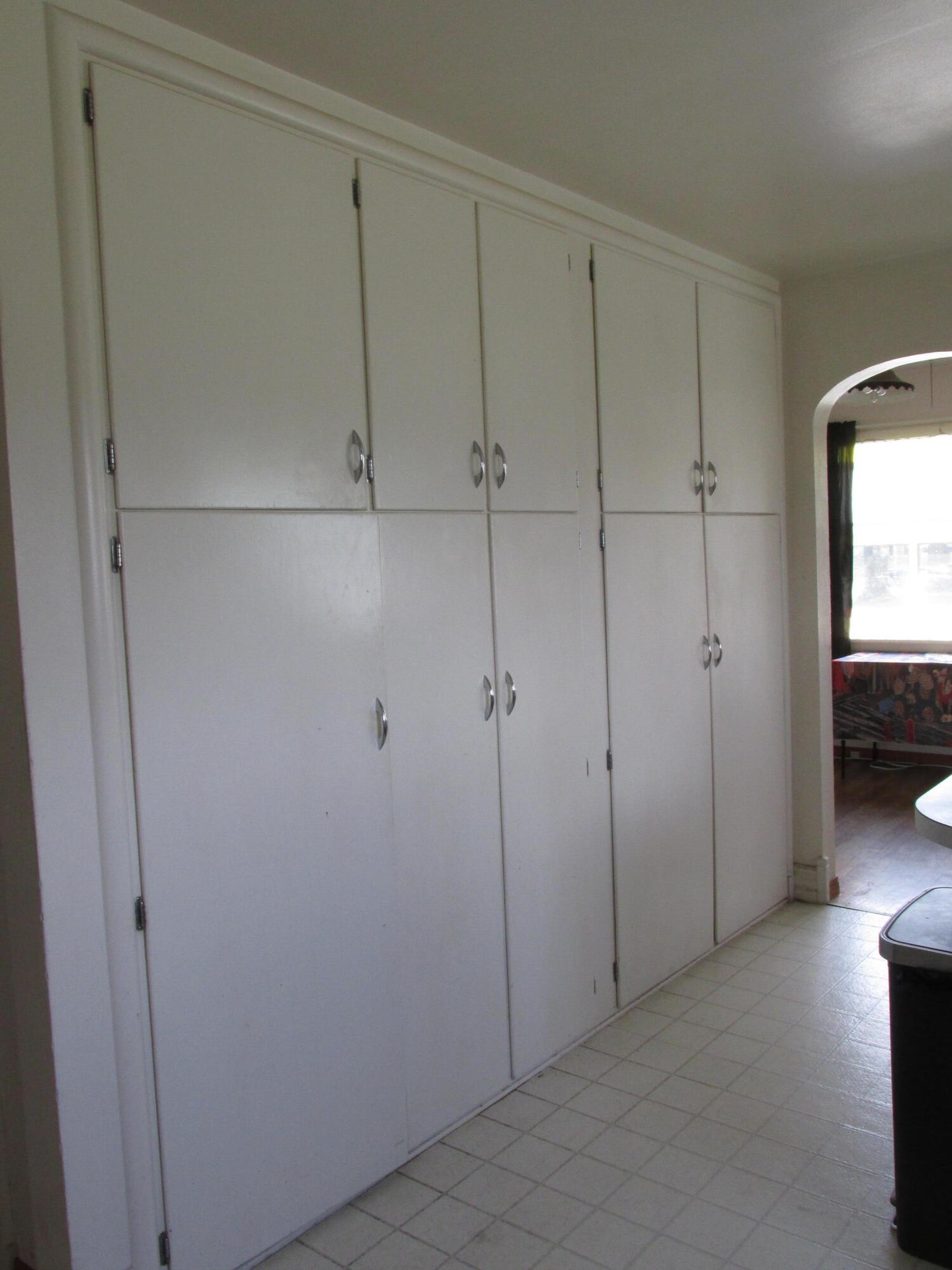 
                        Property photograph at
                        1325 S MAIN ST
                      