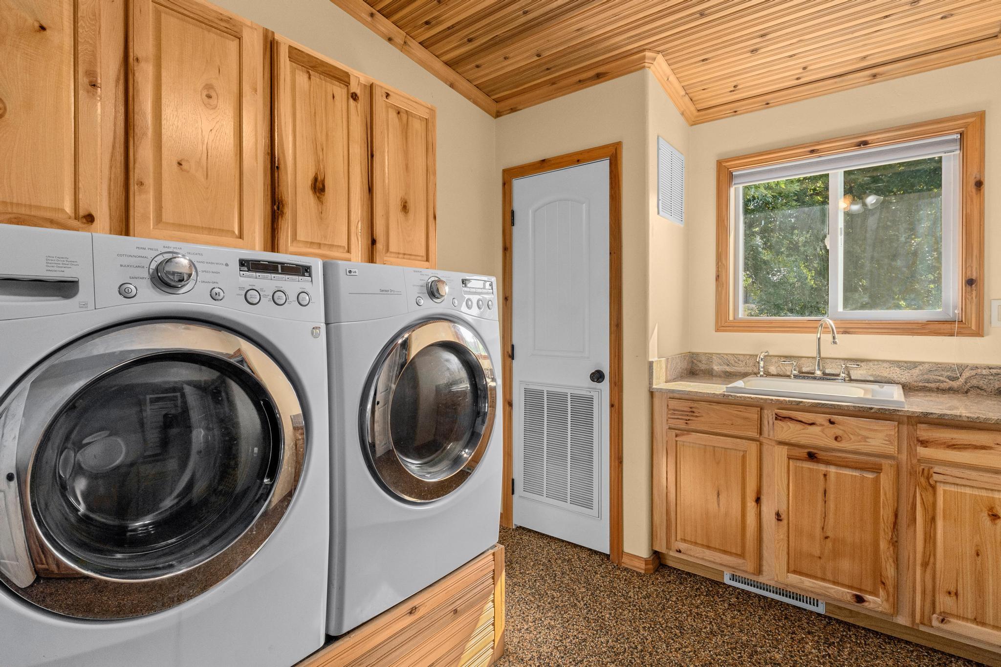 
                        Property photograph at
                        1381 LITTLE TWIN LAKES RD
                      