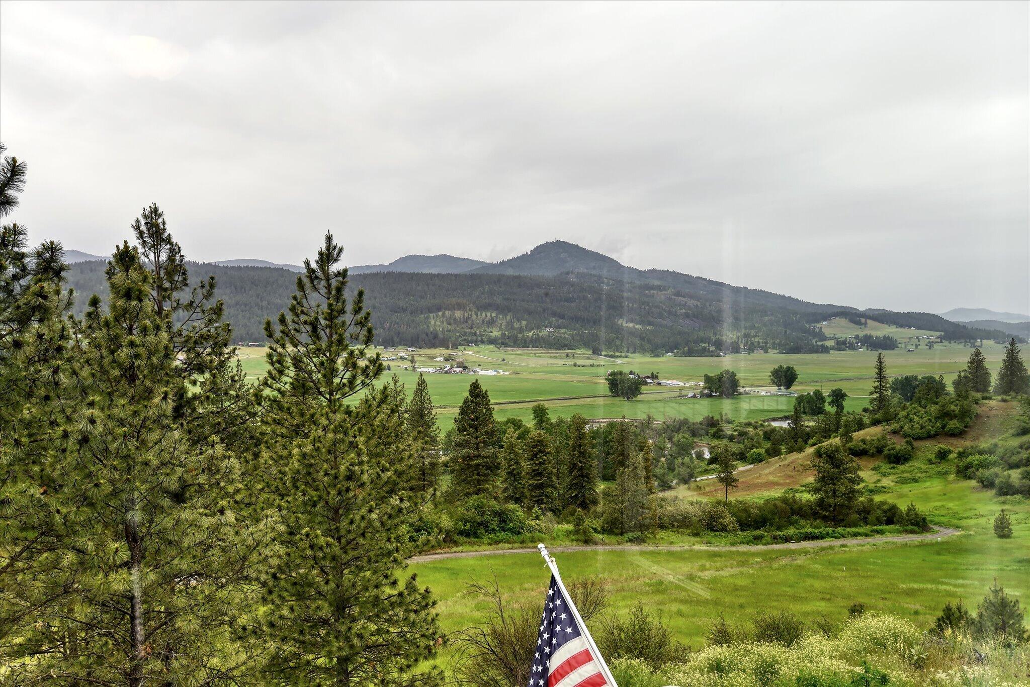 
                        Property photograph at
                        419 US-395 S
                      