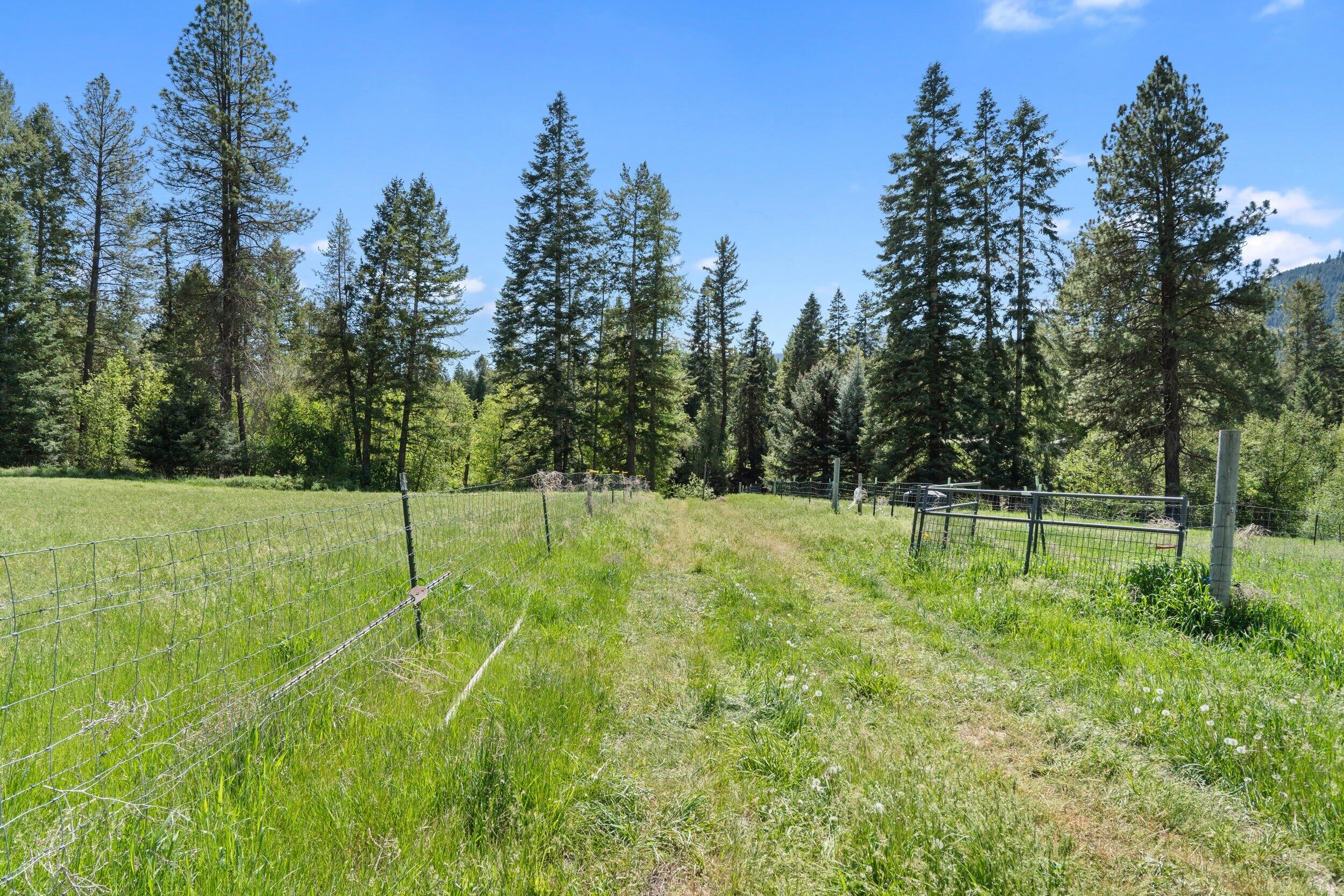 
                        Property photograph at
                        2083 MARBLE VALLEY-BASIN RD
                      