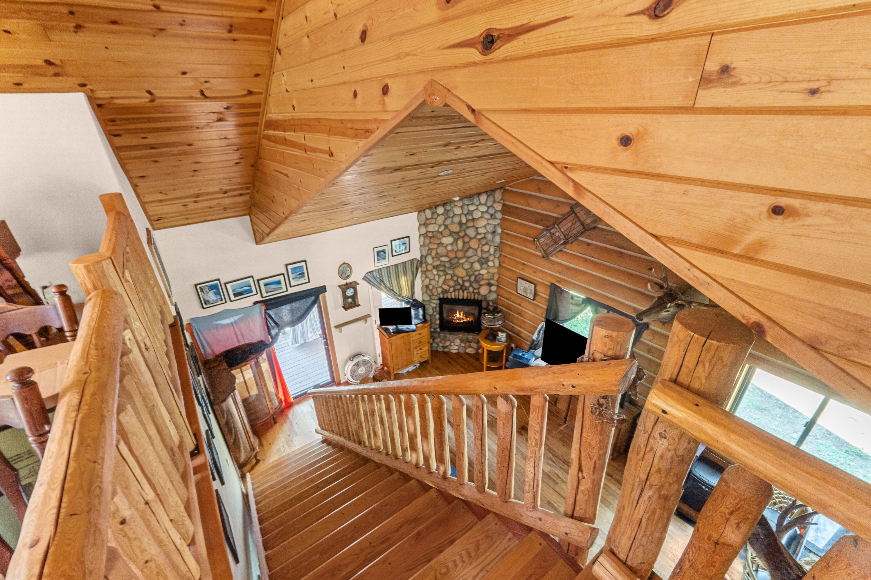 
                        Property photograph at
                        3733 V SAND CREEK RD
                      
