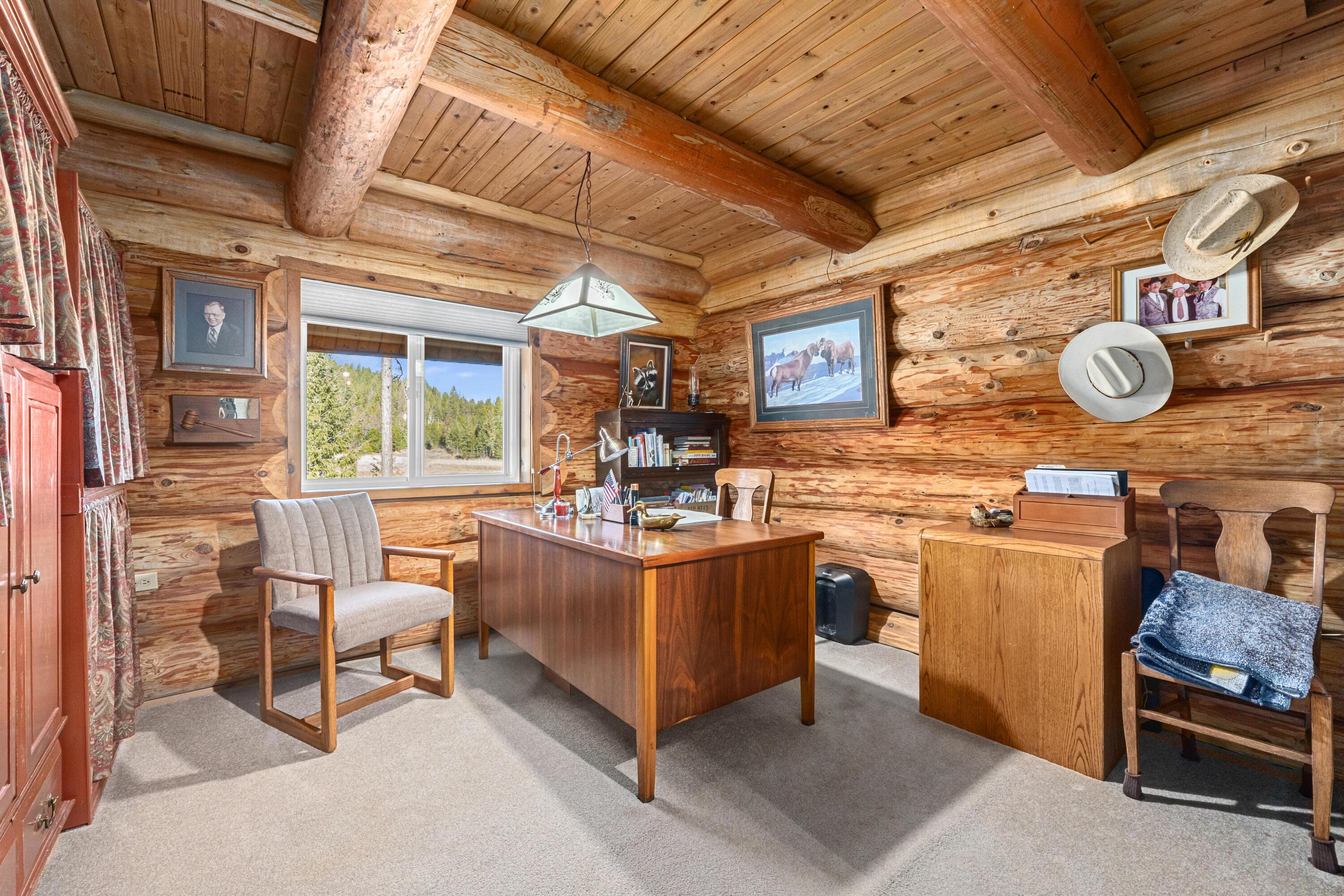 
                        Property photograph at
                        1114 N STOHR RD
                      