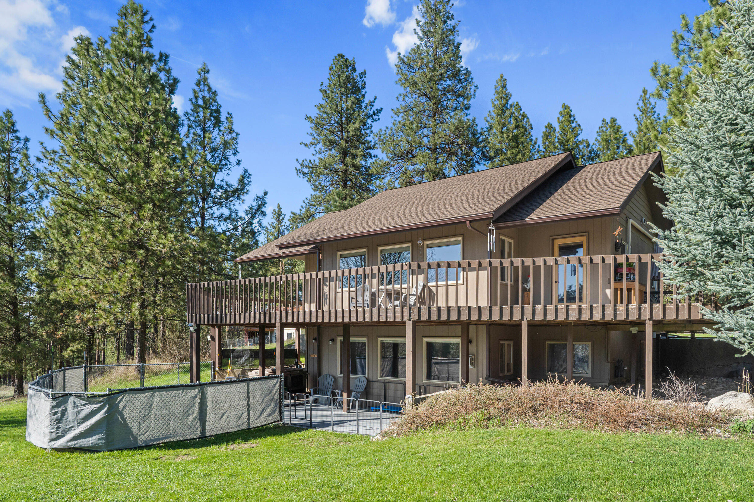 
                        Property photograph at
                        753 C ARDEN BUTTE RD
                      