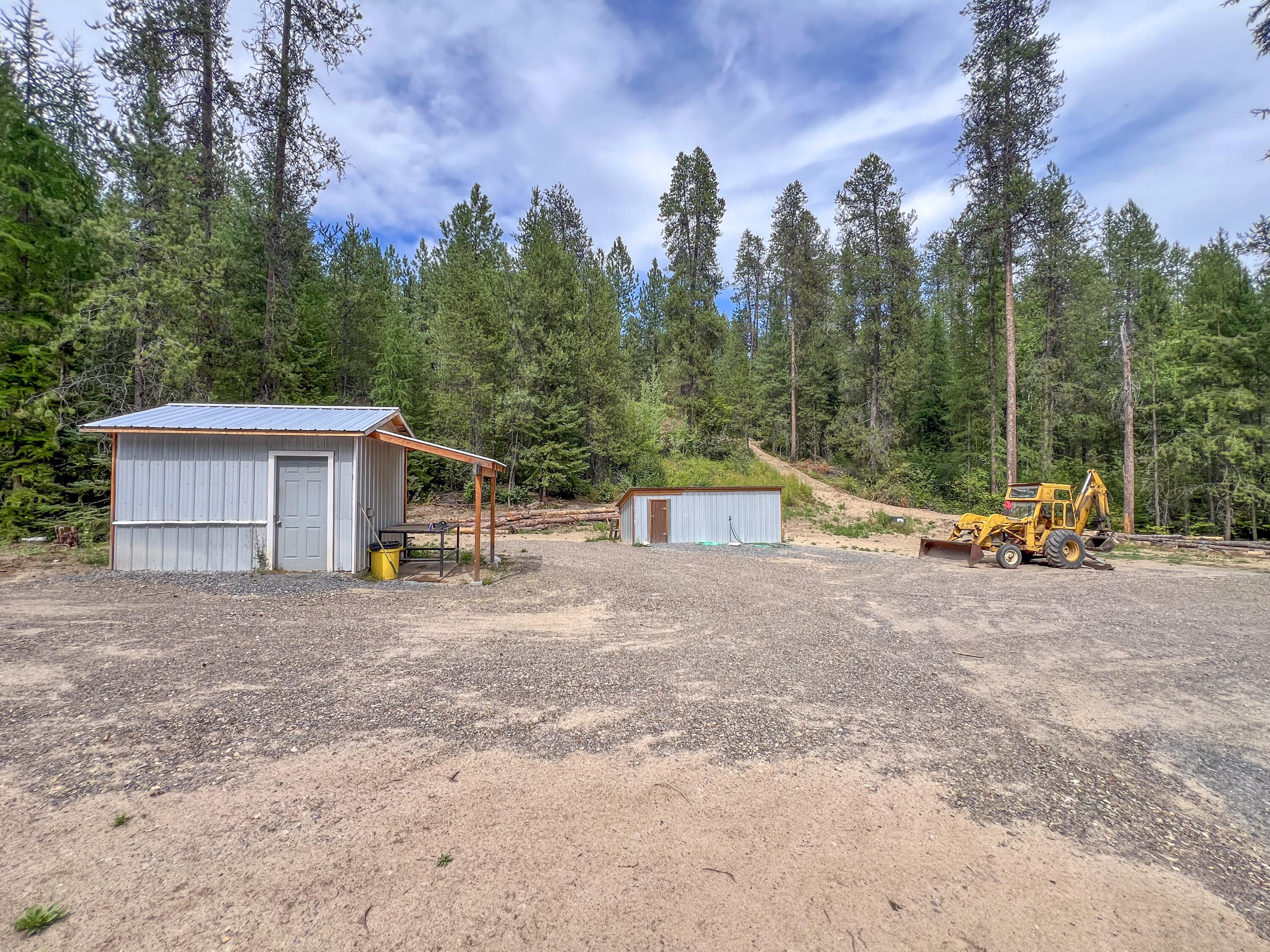 
                        Property photograph at
                        3402 LARKSPUR WAY
                      