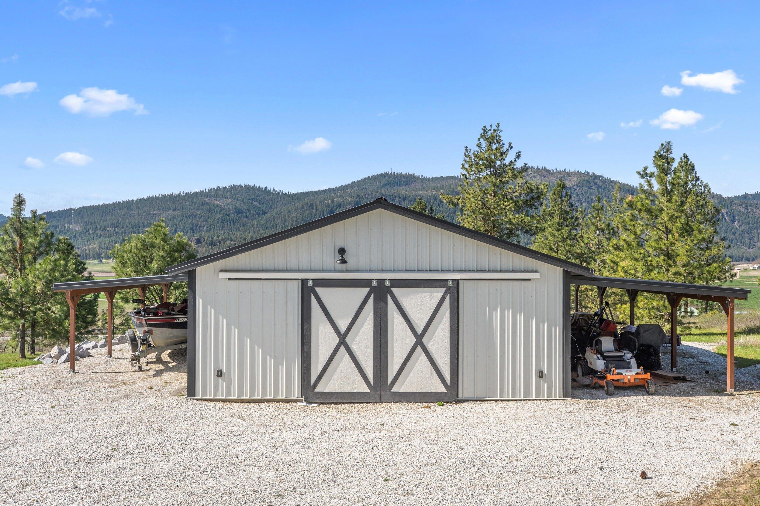 
                        Property photograph at
                        305 MAVEN WAY
                      