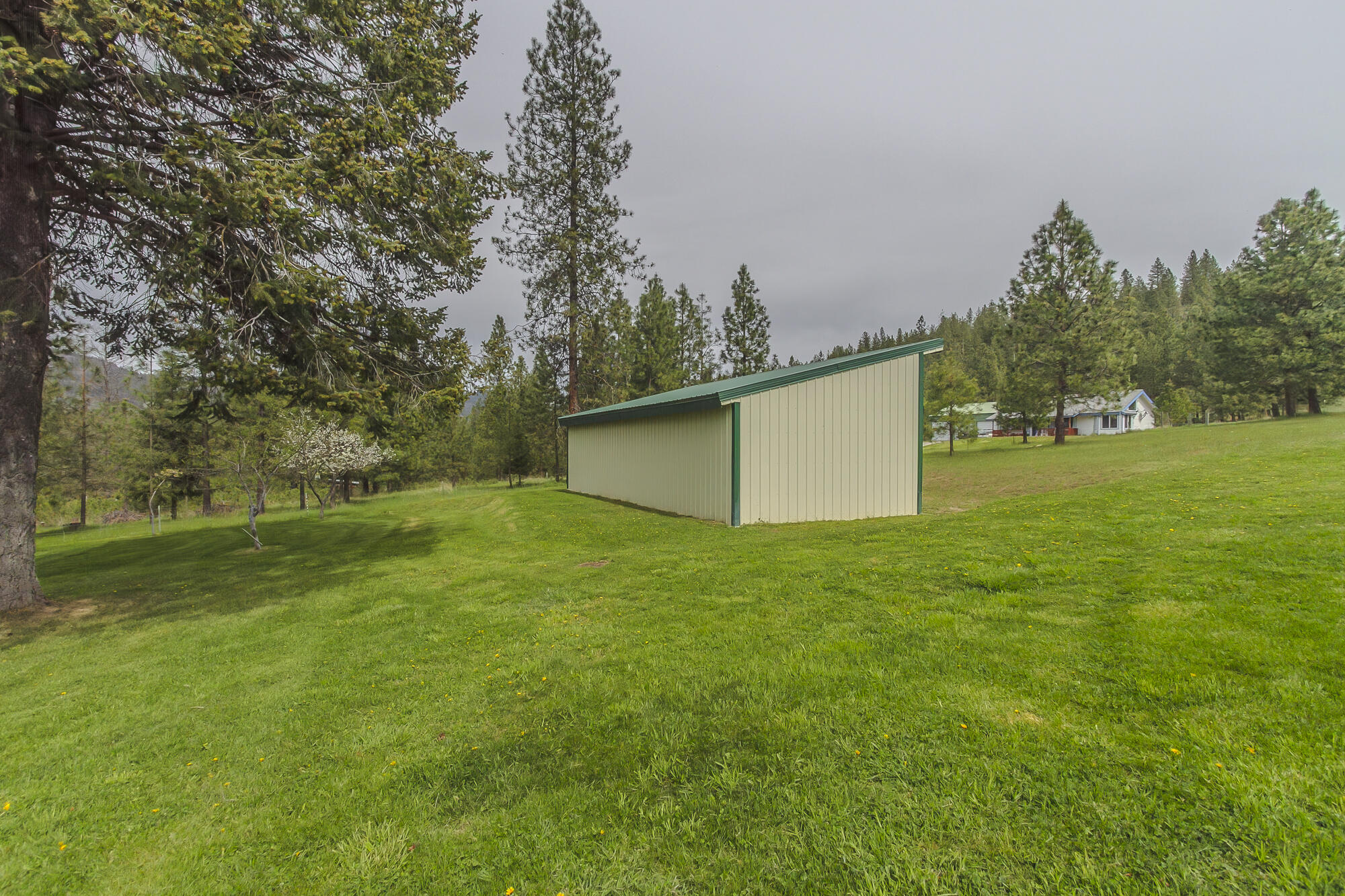 
                        Property photograph at
                        6731 RIVER WAY
                      