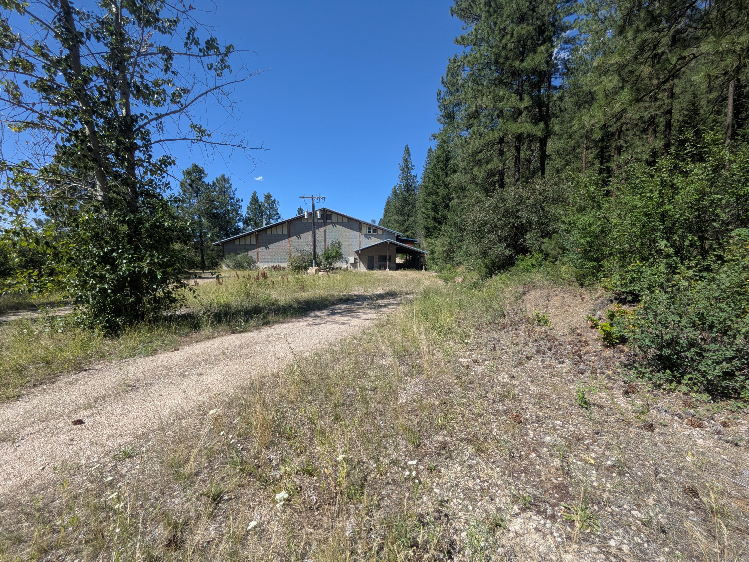 
                        Property photograph at
                        1475 US-395
                      
