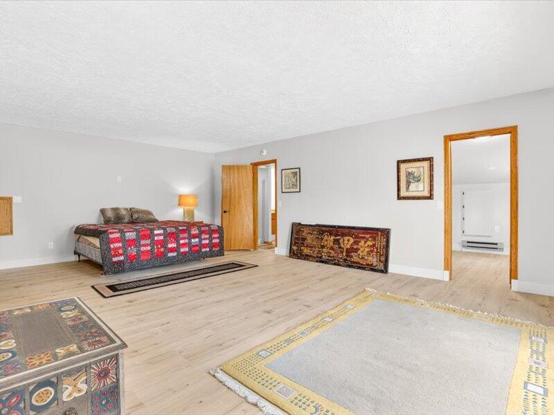 
                        Property photograph at
                        147 RICHMOND LN
                      