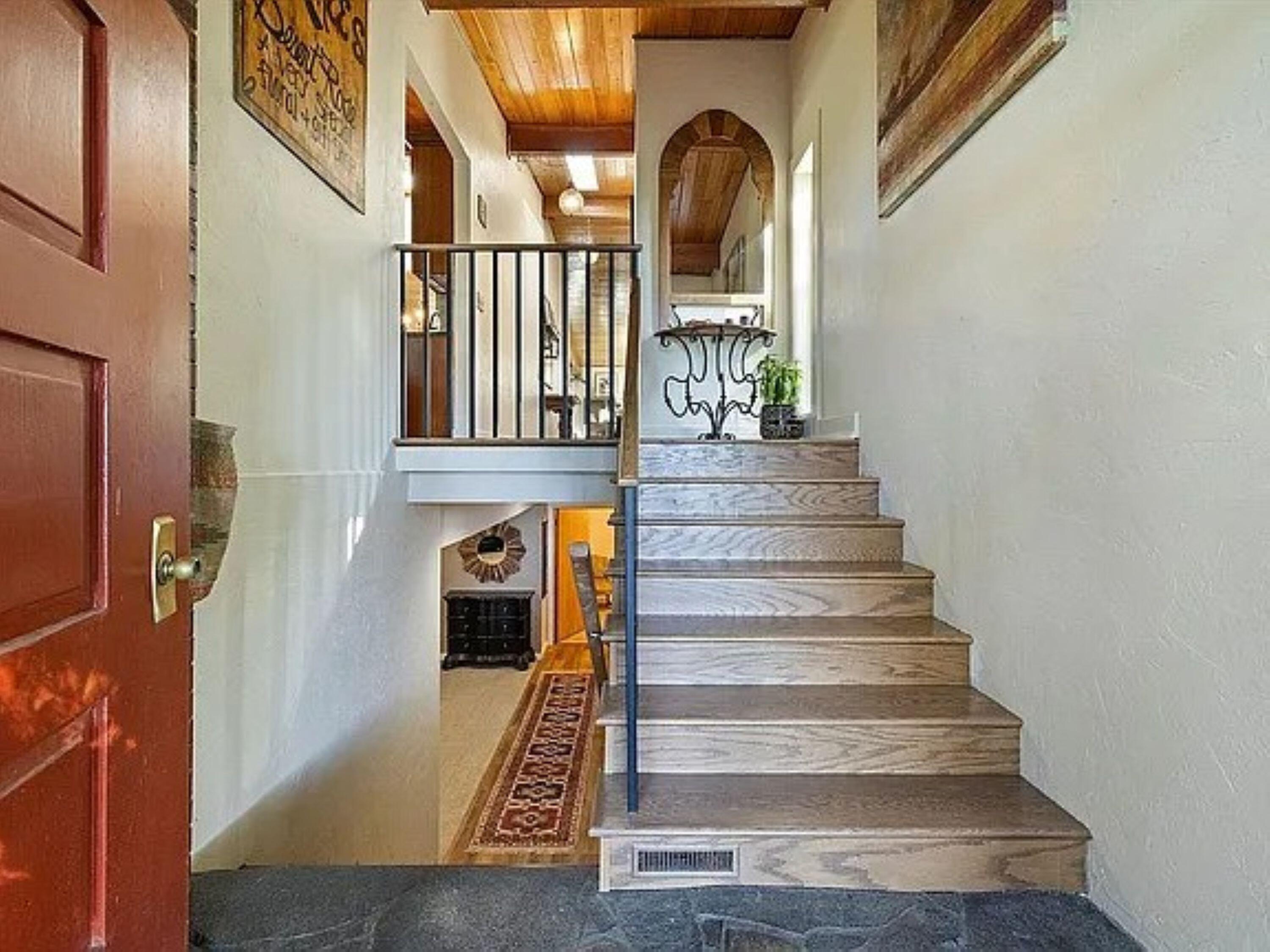 
                        Property photograph at
                        2175 W MCMANAMON RD
                      