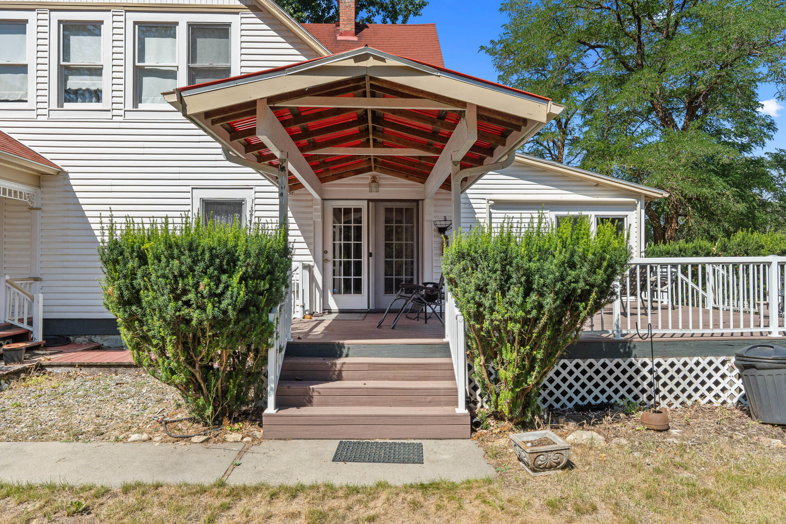 
                        Property photograph at
                        2339 KETTLE RIVER RD
                      