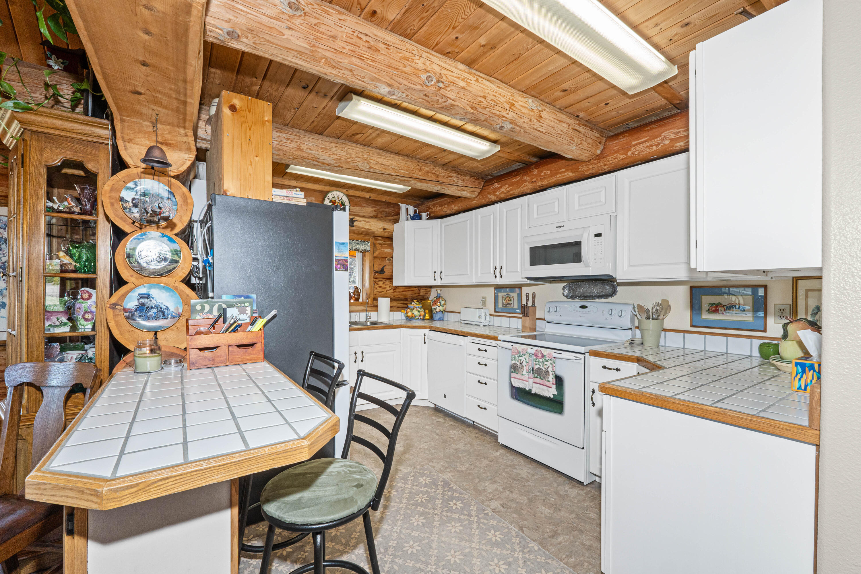 
                        Property photograph at
                        1114 N STOHR RD
                      