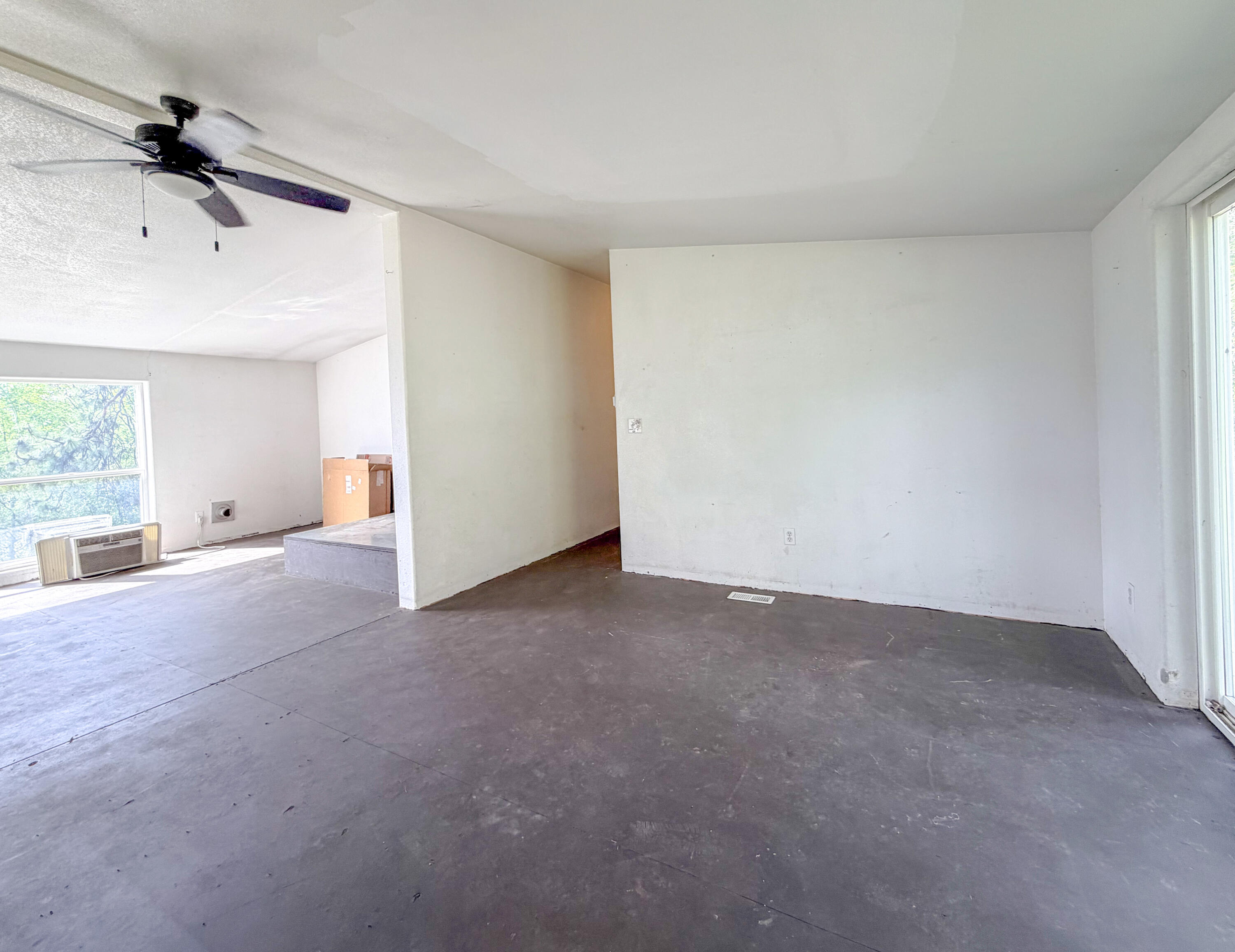 
                        Property photograph at
                        2897 MCNITT RD
                      