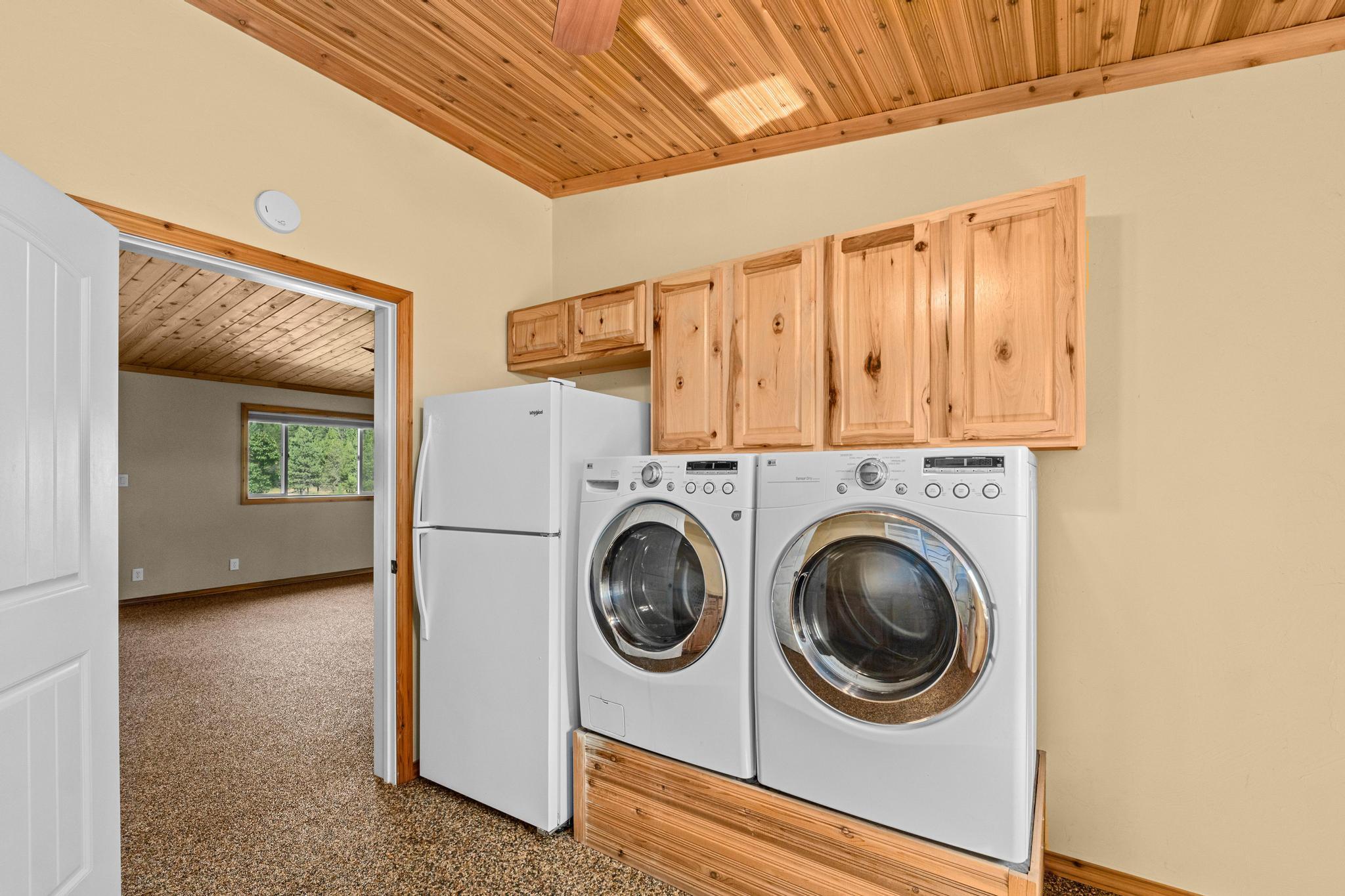 
                        Property photograph at
                        1381 LITTLE TWIN LAKES RD
                      