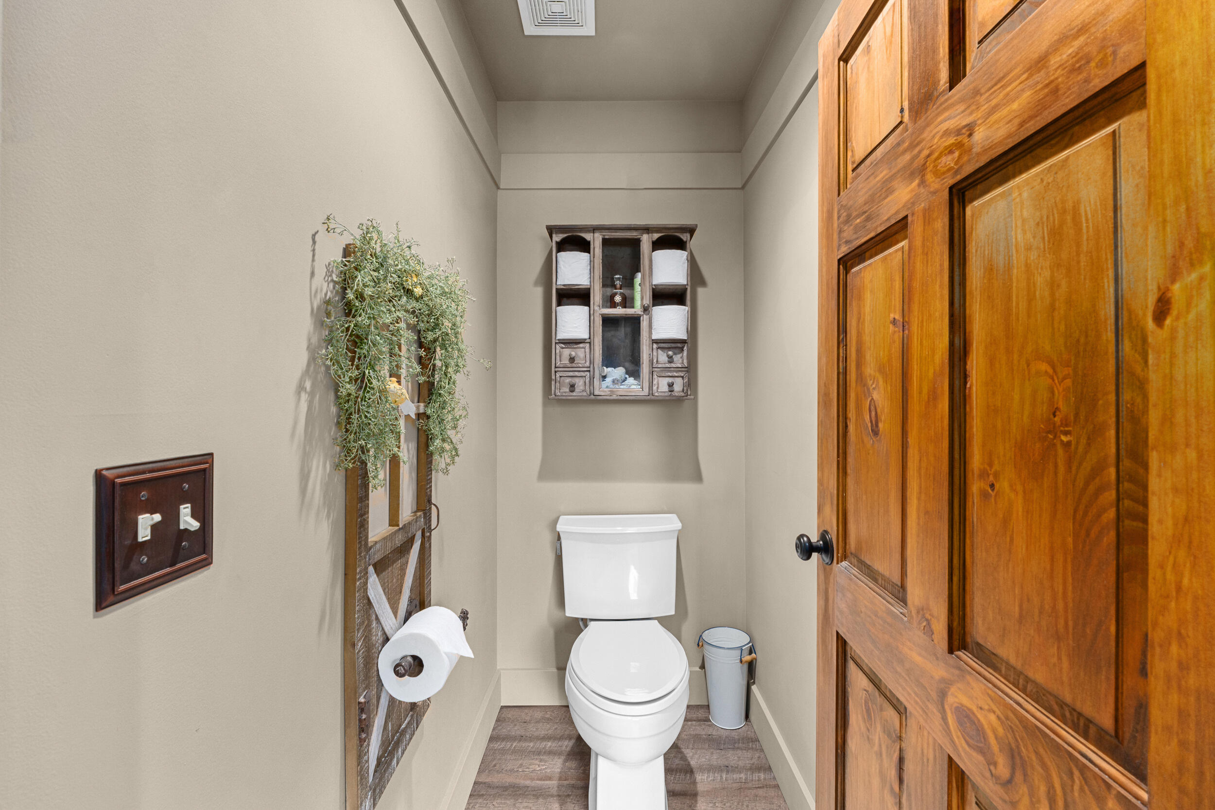 
                        Property photograph at
                        33905 WINTERWOOD LN E
                      