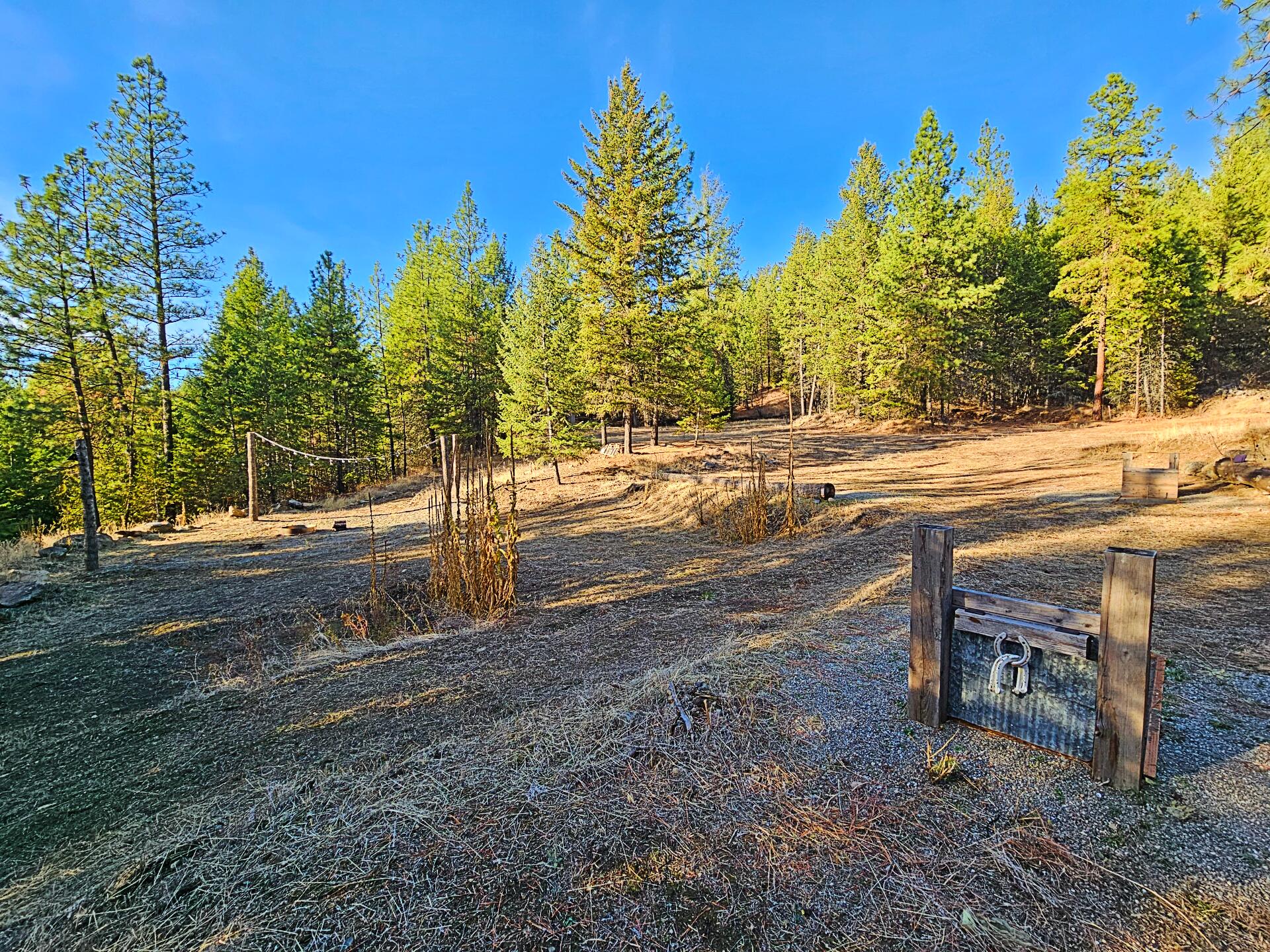 
                        Property photograph at
                        1631Q BONANZA HILL RD N
                      