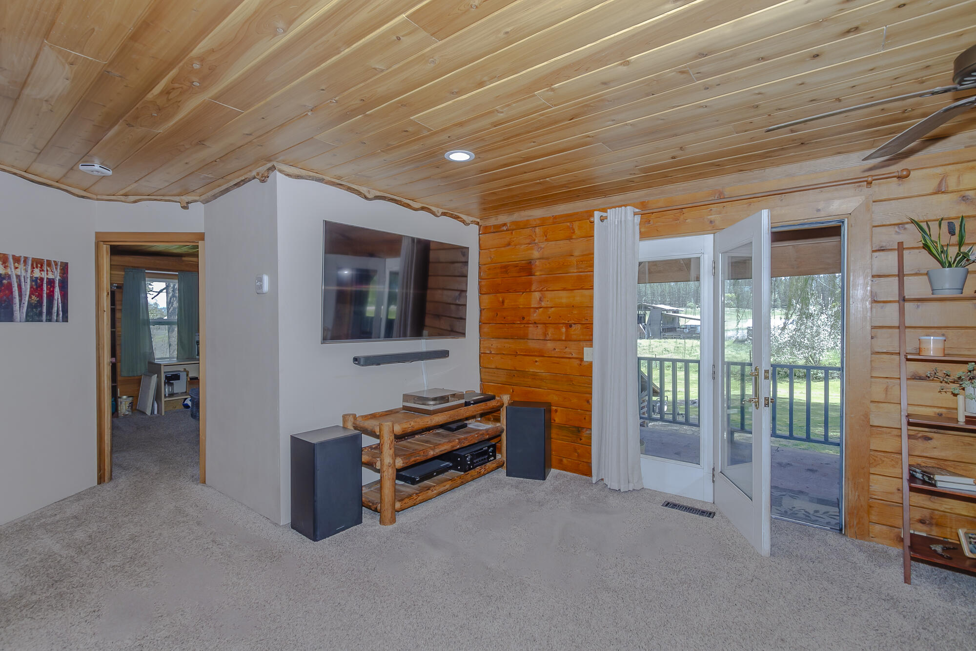 
                        Property photograph at
                        798 BARZEE RD
                      