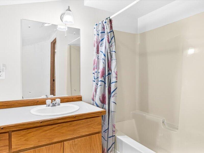
                        Property photograph at
                        147 RICHMOND LN
                      